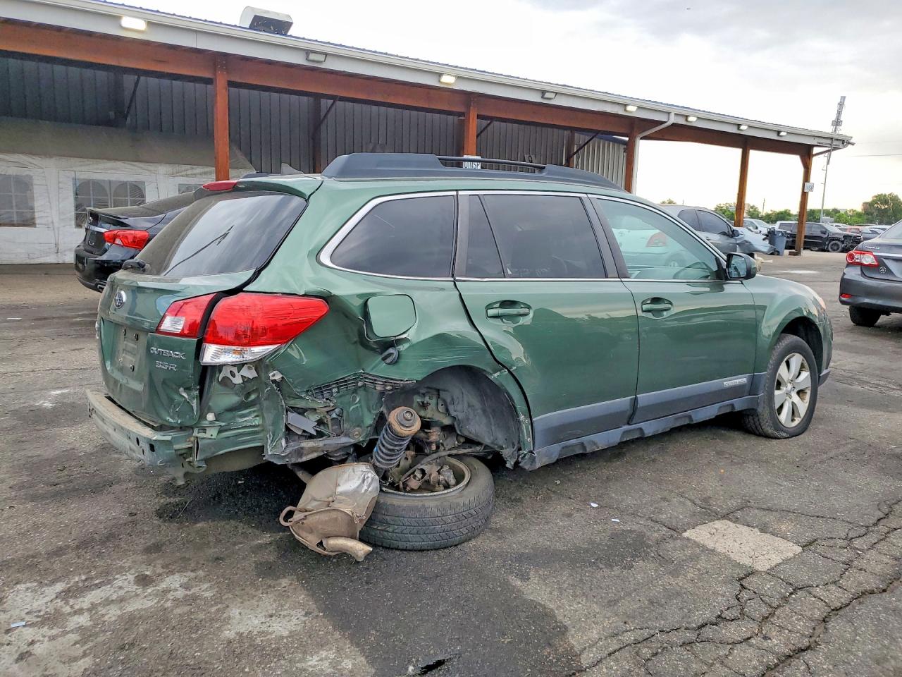 2012 Subaru Outback 3.6r Limited Green vin: 4S4BRDKC2C2212433