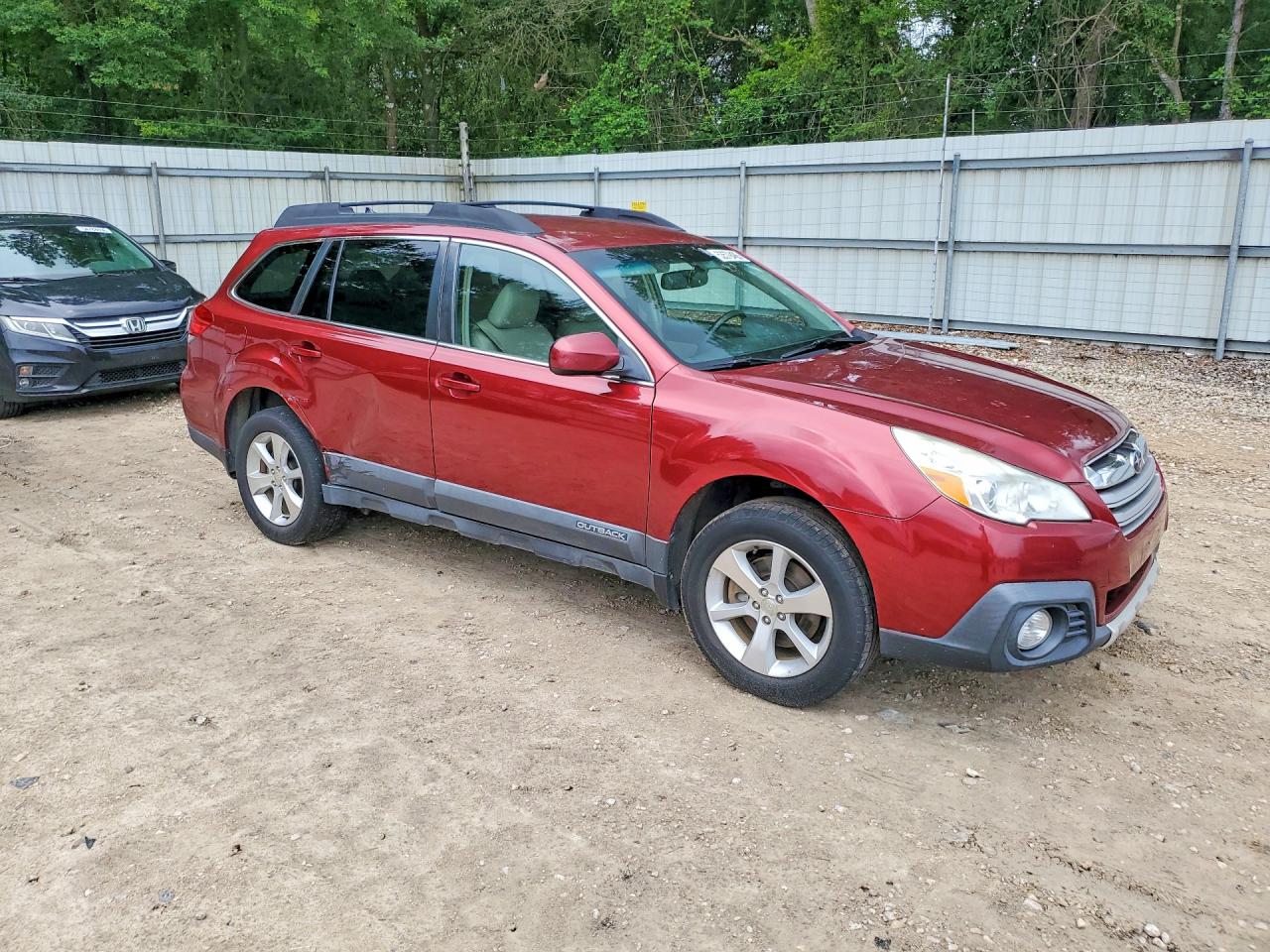 2014 Subaru Outback 3.6r Limited Burgundy vin: 4S4BRDKC2E2202813