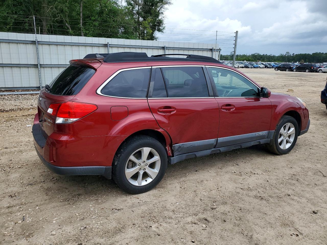 2014 Subaru Outback 3.6r Limited Burgundy vin: 4S4BRDKC2E2202813