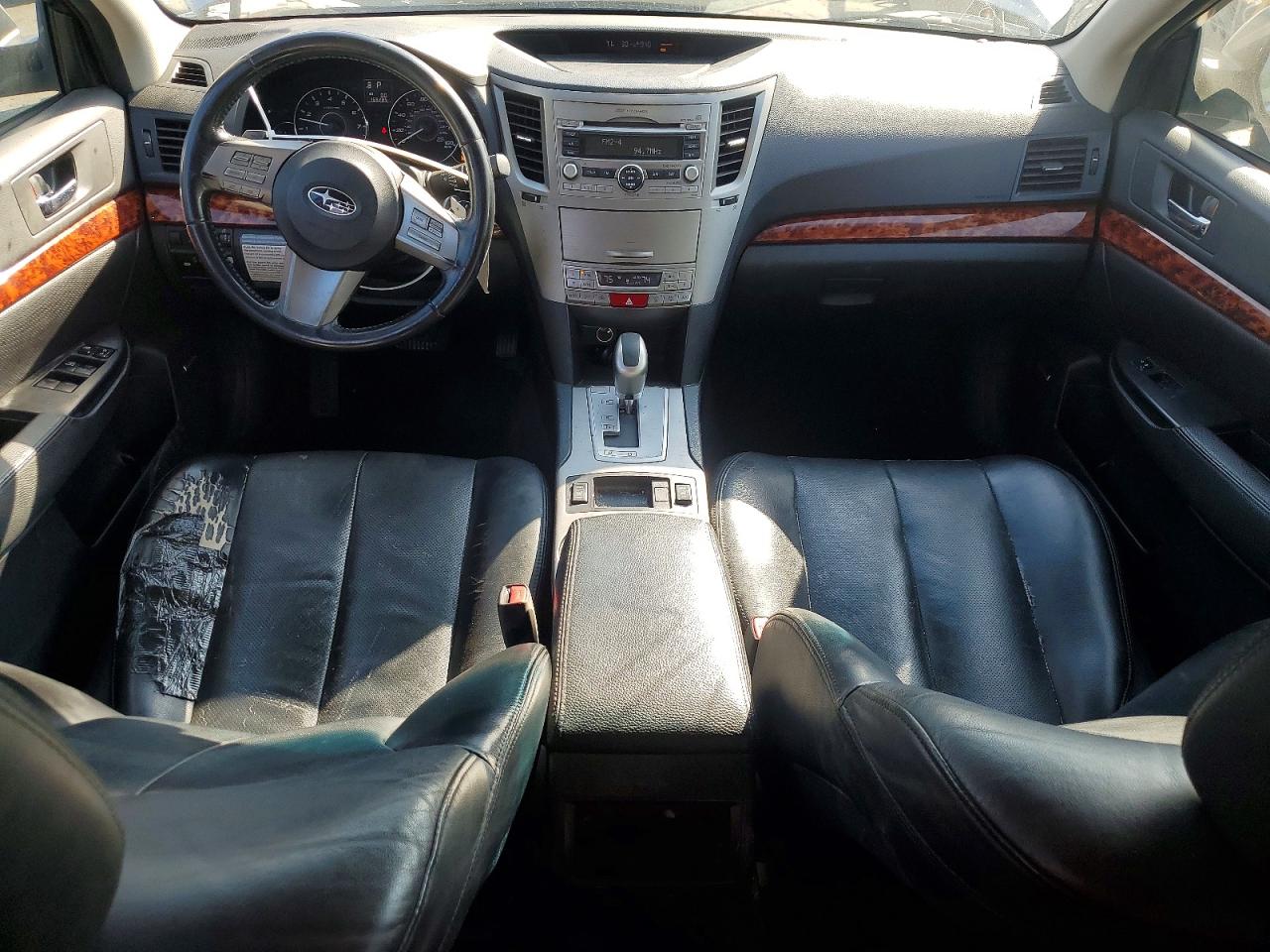 2011 Subaru Outback 3.6r Limited Серебряный vin: 4S4BRDKC3B2364803
