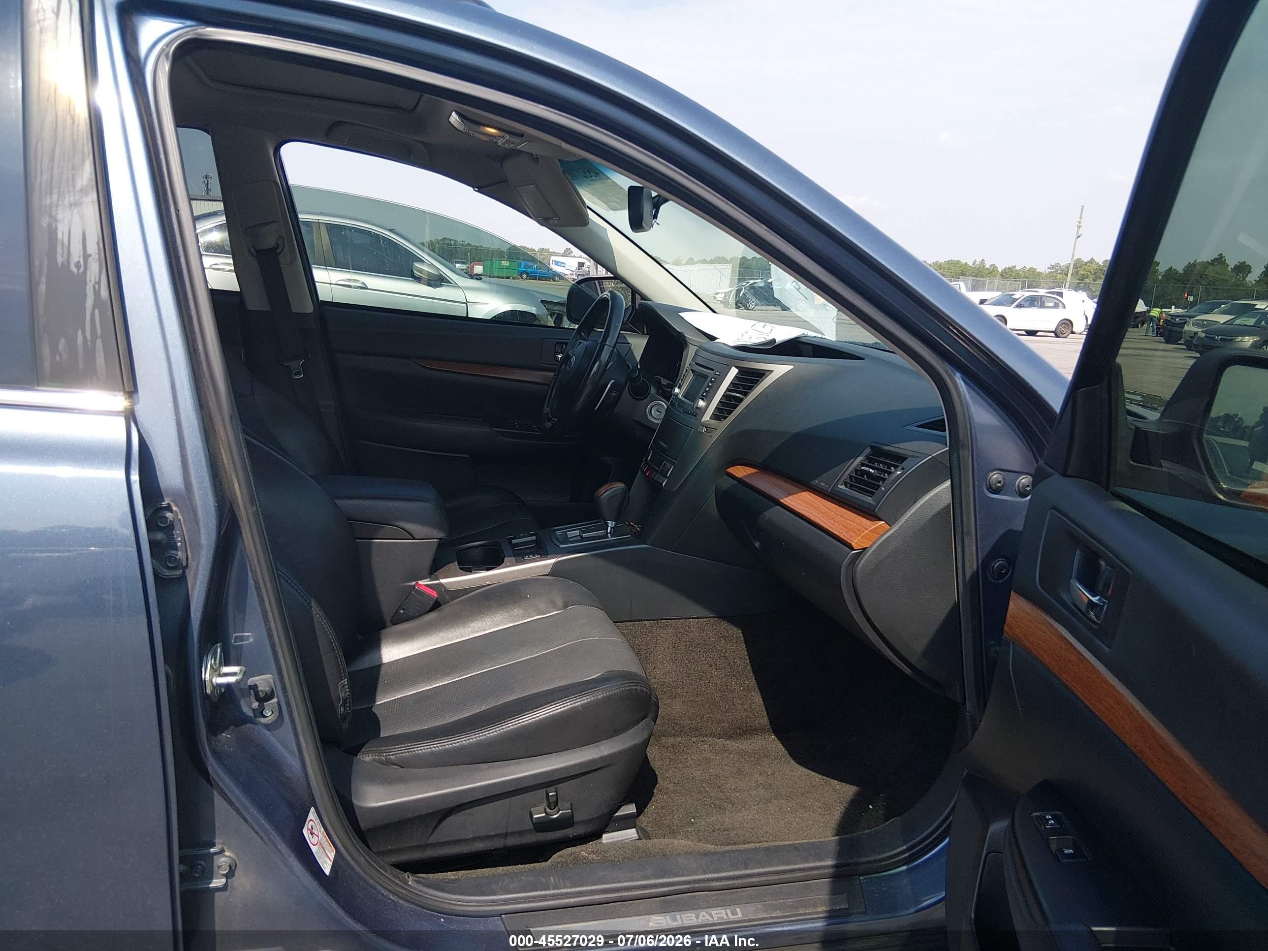 2013 Subaru Outback 3.6r Limited Blue vin: 4S4BRDKC3D2244602