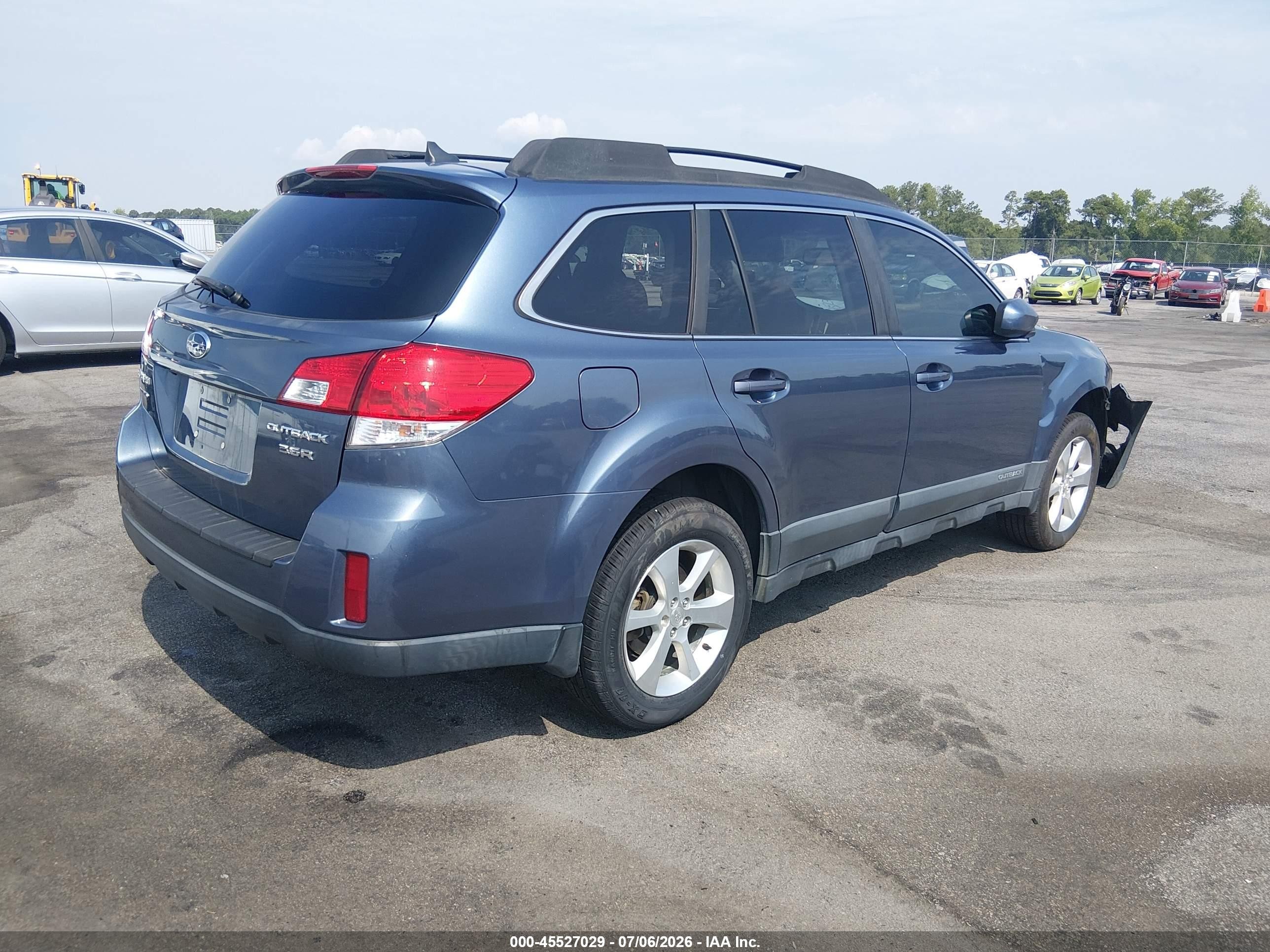 2013 Subaru Outback 3.6r Limited Blue vin: 4S4BRDKC3D2244602