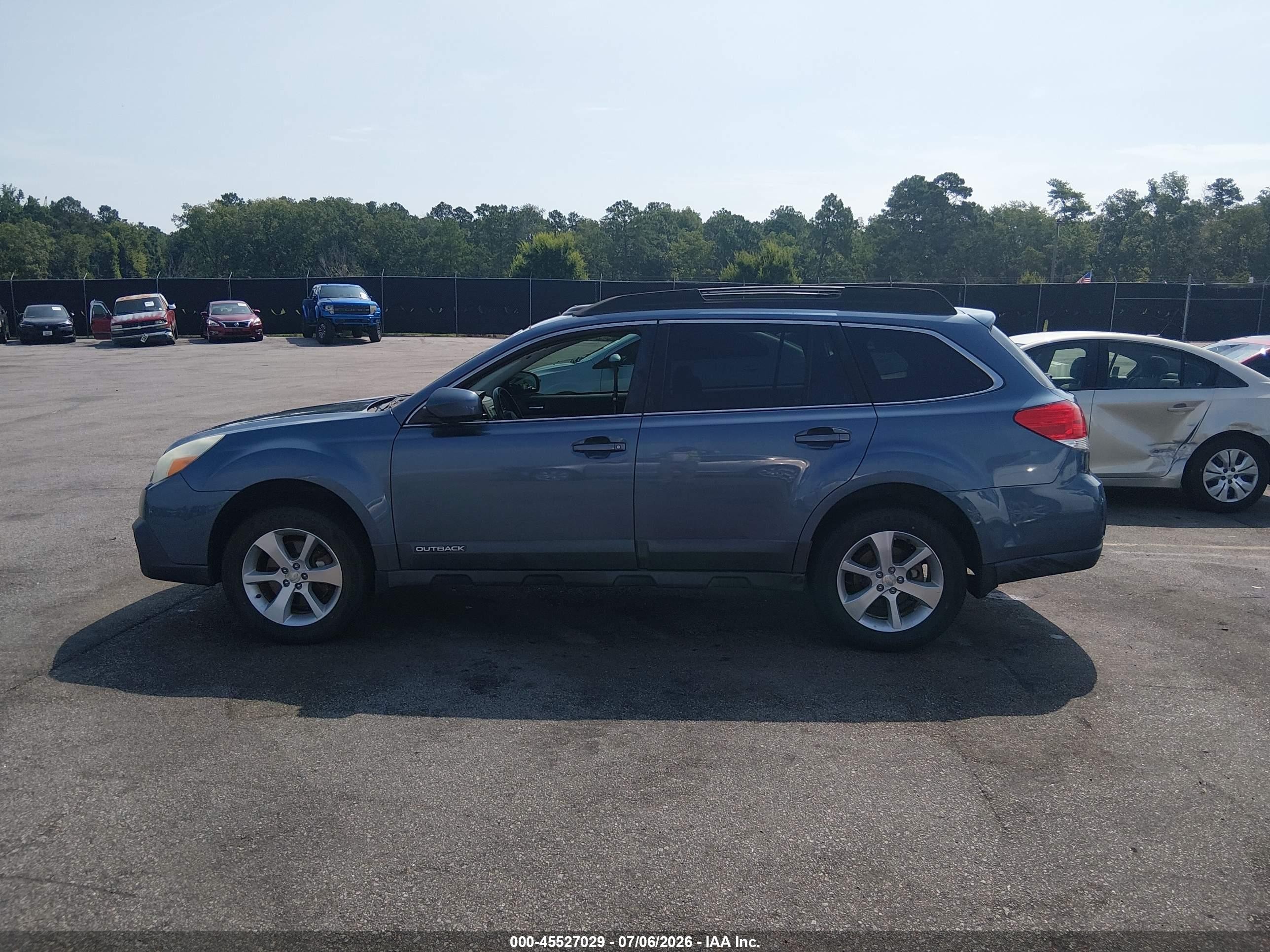 2013 Subaru Outback 3.6r Limited Blue vin: 4S4BRDKC3D2244602
