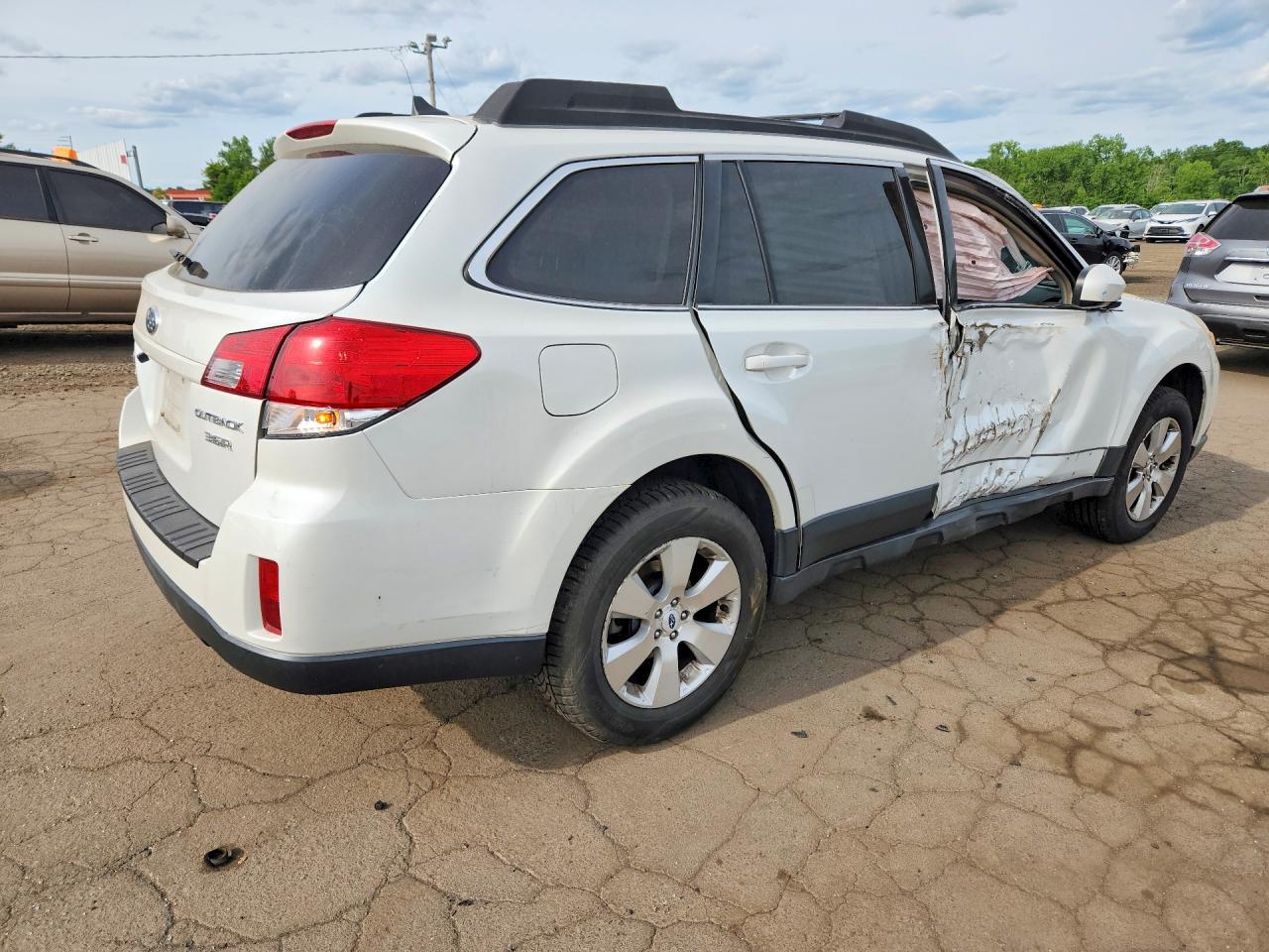 2011 Subaru Outback 3.6r Limited White vin: 4S4BRDKC4B2437290