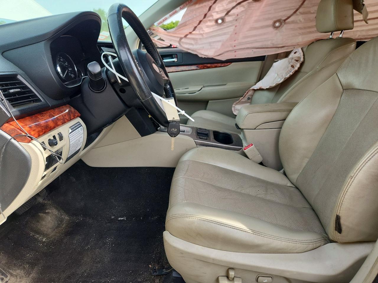 2011 Subaru Outback 3.6r Limited White vin: 4S4BRDKC4B2437290