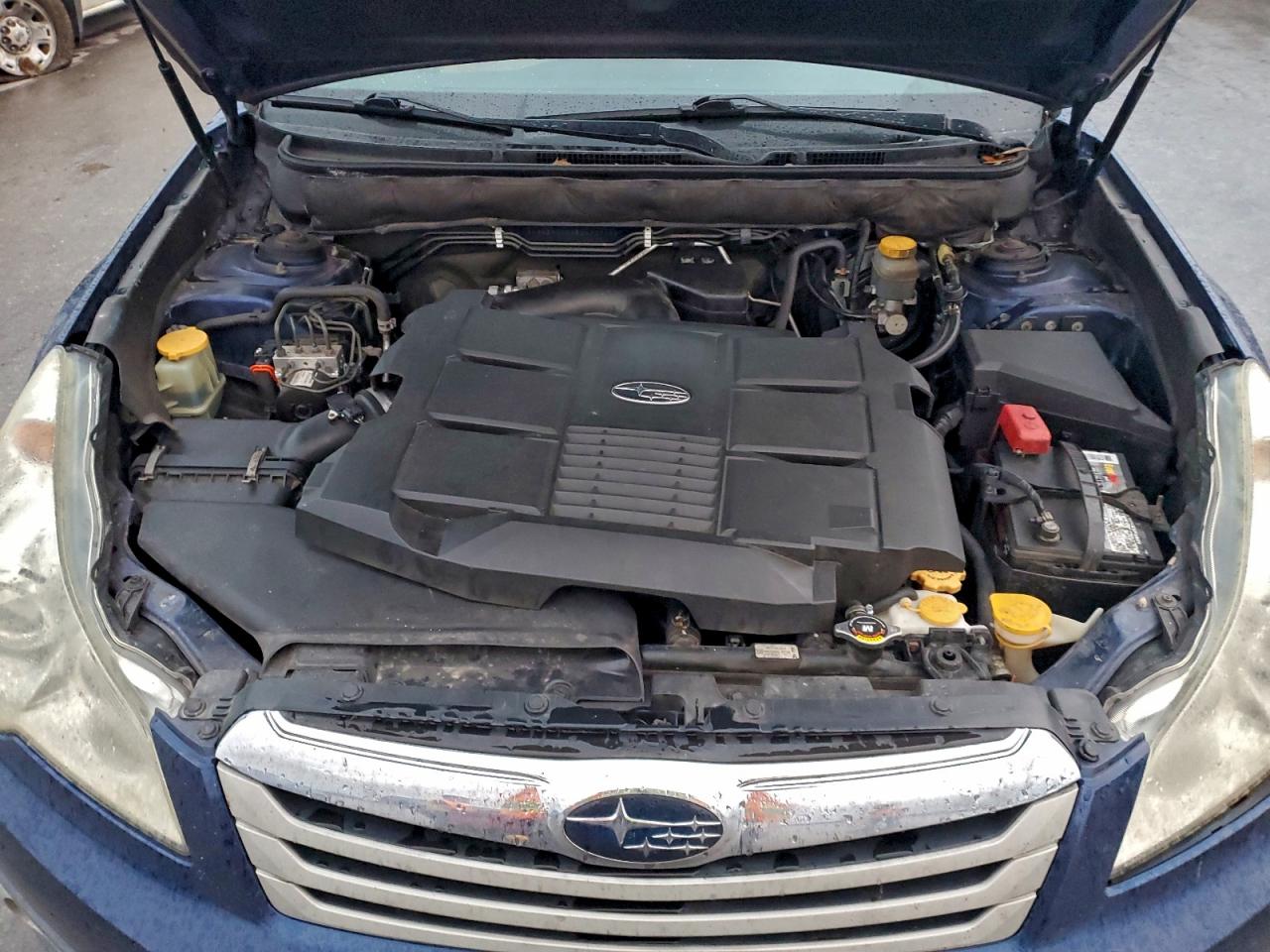 2011 Subaru Outback 3.6r Limited Blue vin: 4S4BRDKC6B2433919