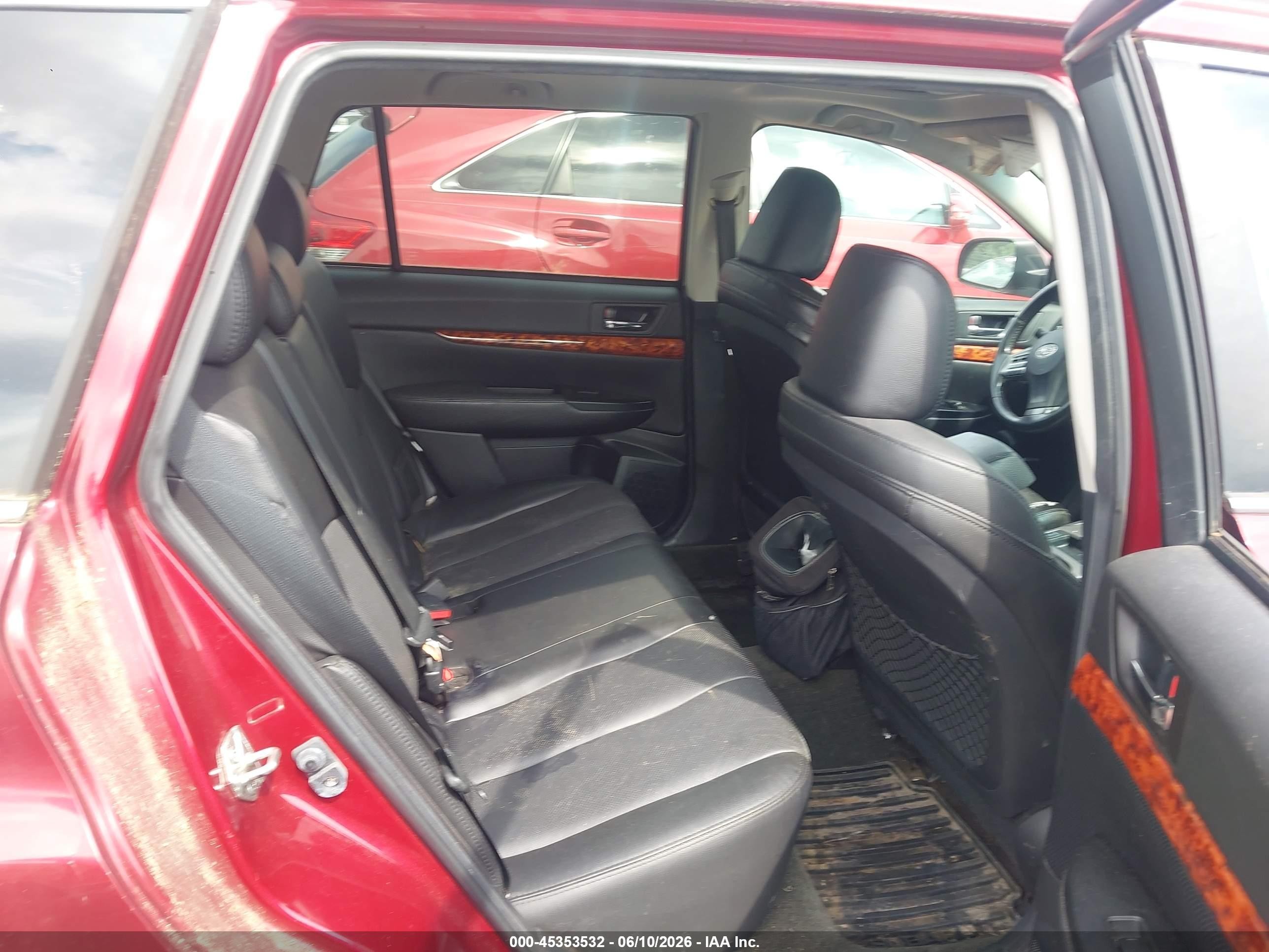 2012 Subaru Outback 3.6r Limited Burgundy vin: 4S4BRDKC6C2242809