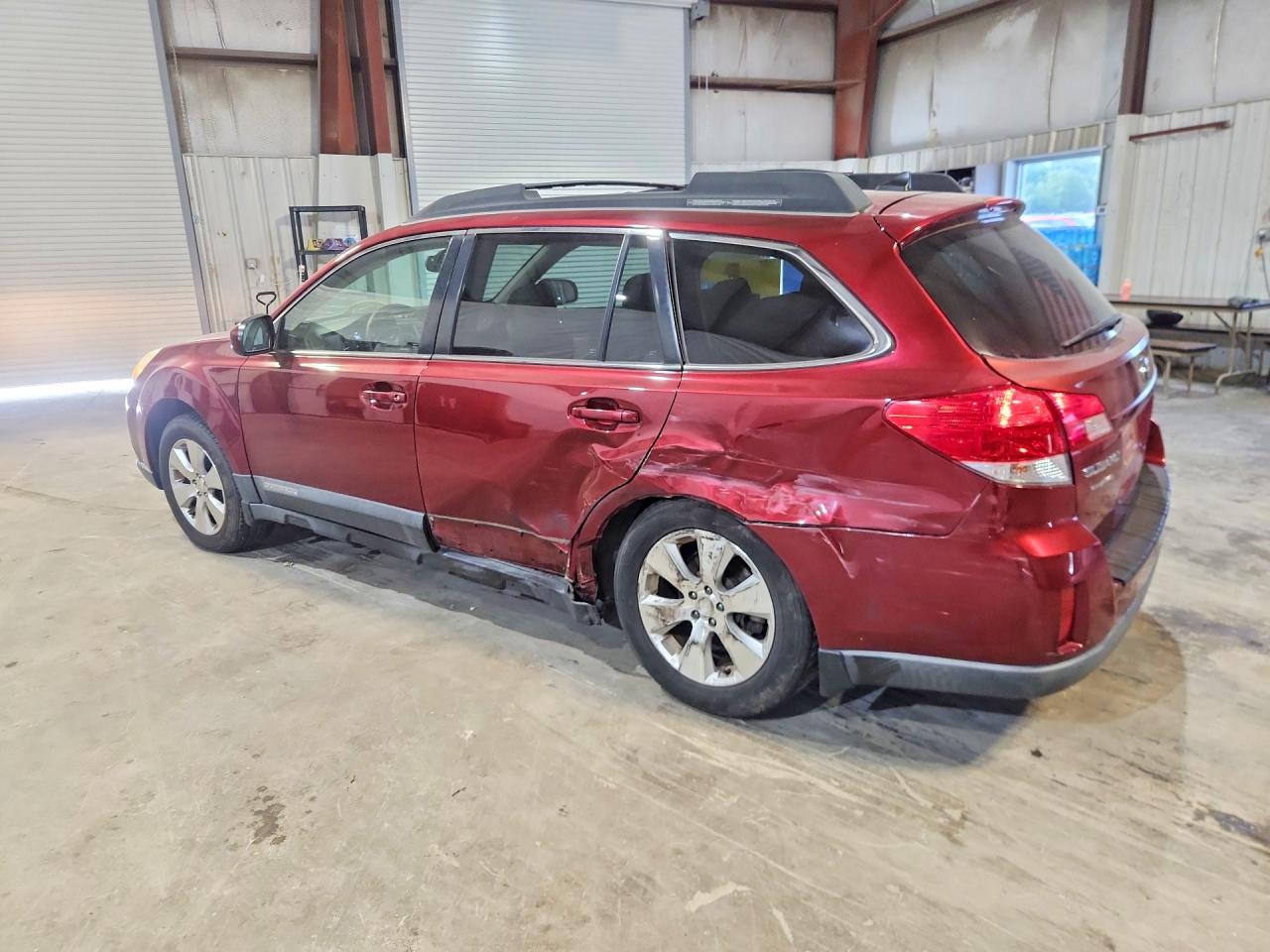 2011 Subaru Outback 3.6r Limited Red vin: 4S4BRDKC7B2399246