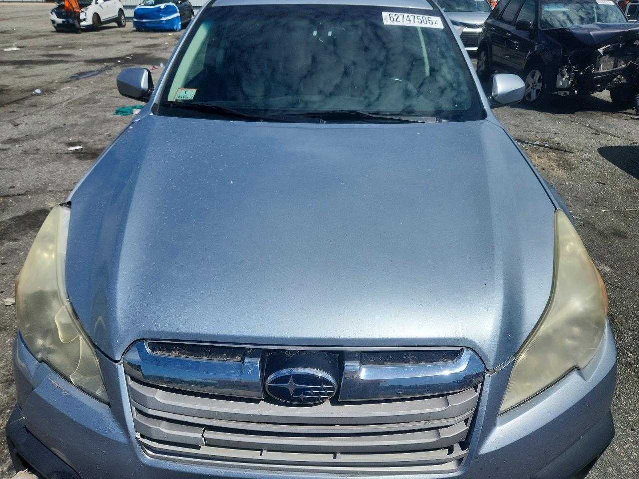 2013 Subaru Outback 3.6r Limited Silver vin: 4S4BRDKC9D2242806
