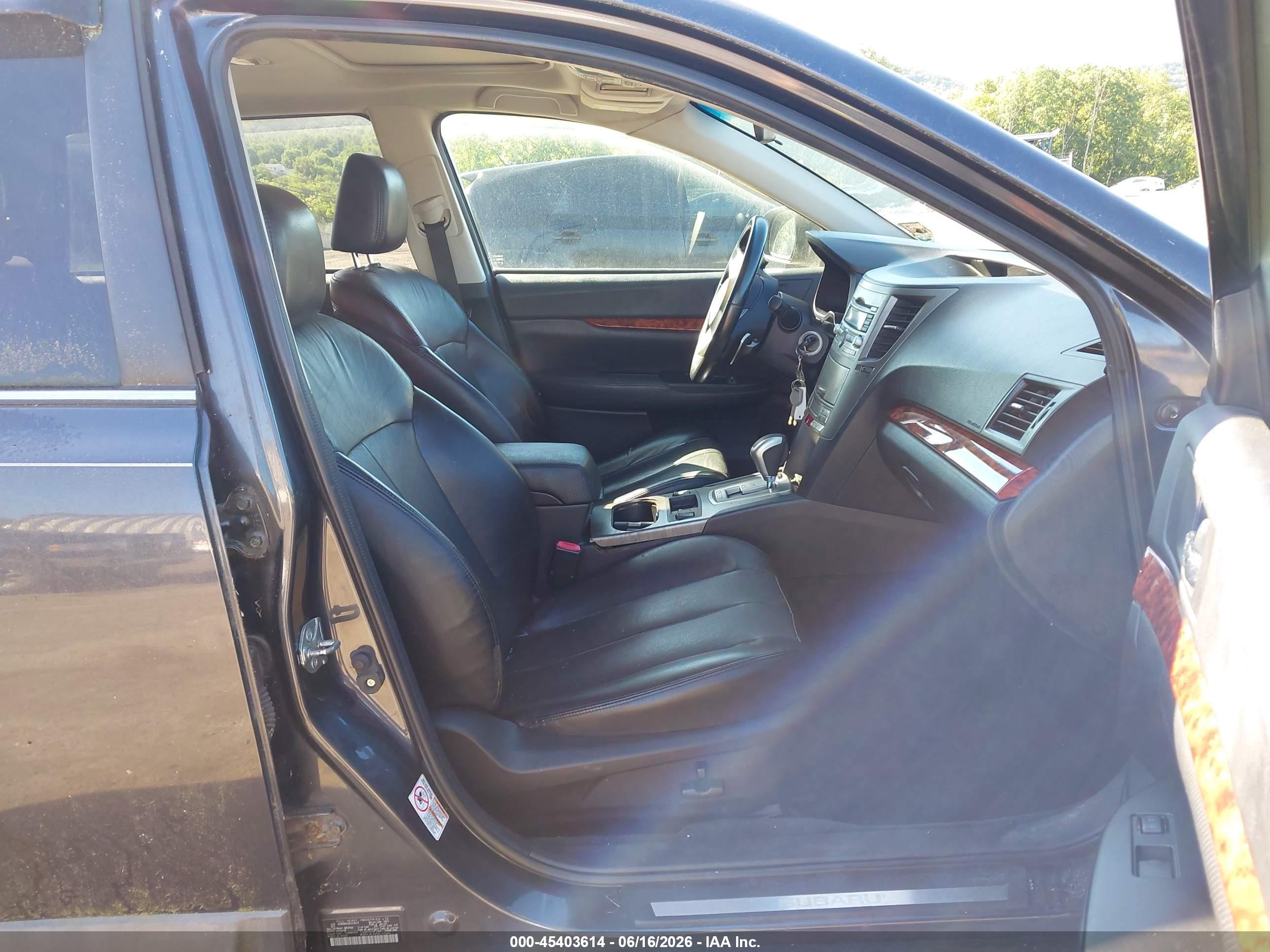 2010 Subaru Outback 3.6r Limited Black vin: 4S4BRDKCXA2319372