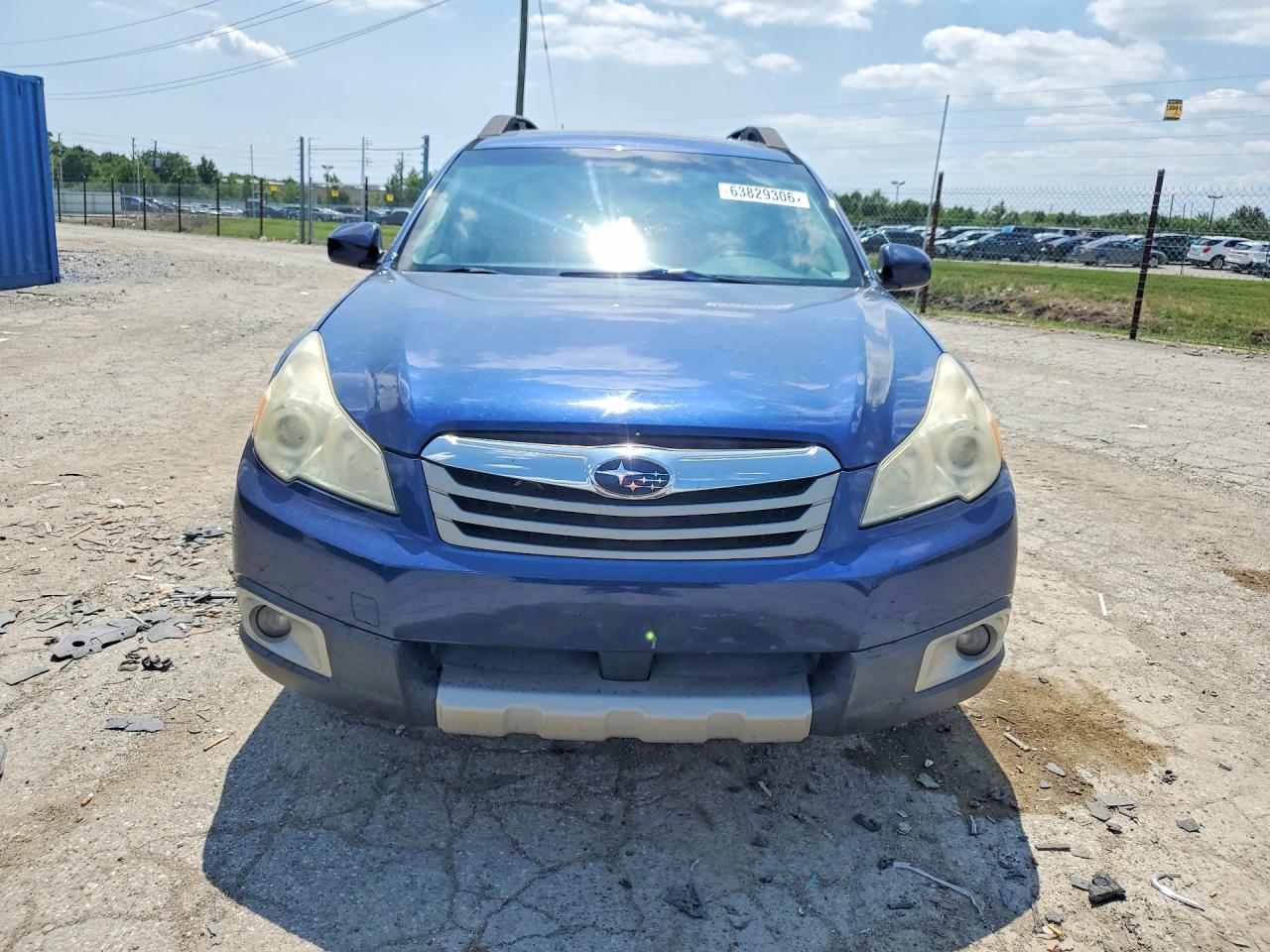 2011 Subaru Outback 3.6r Limited Blue vin: 4S4BRDKCXB2382392