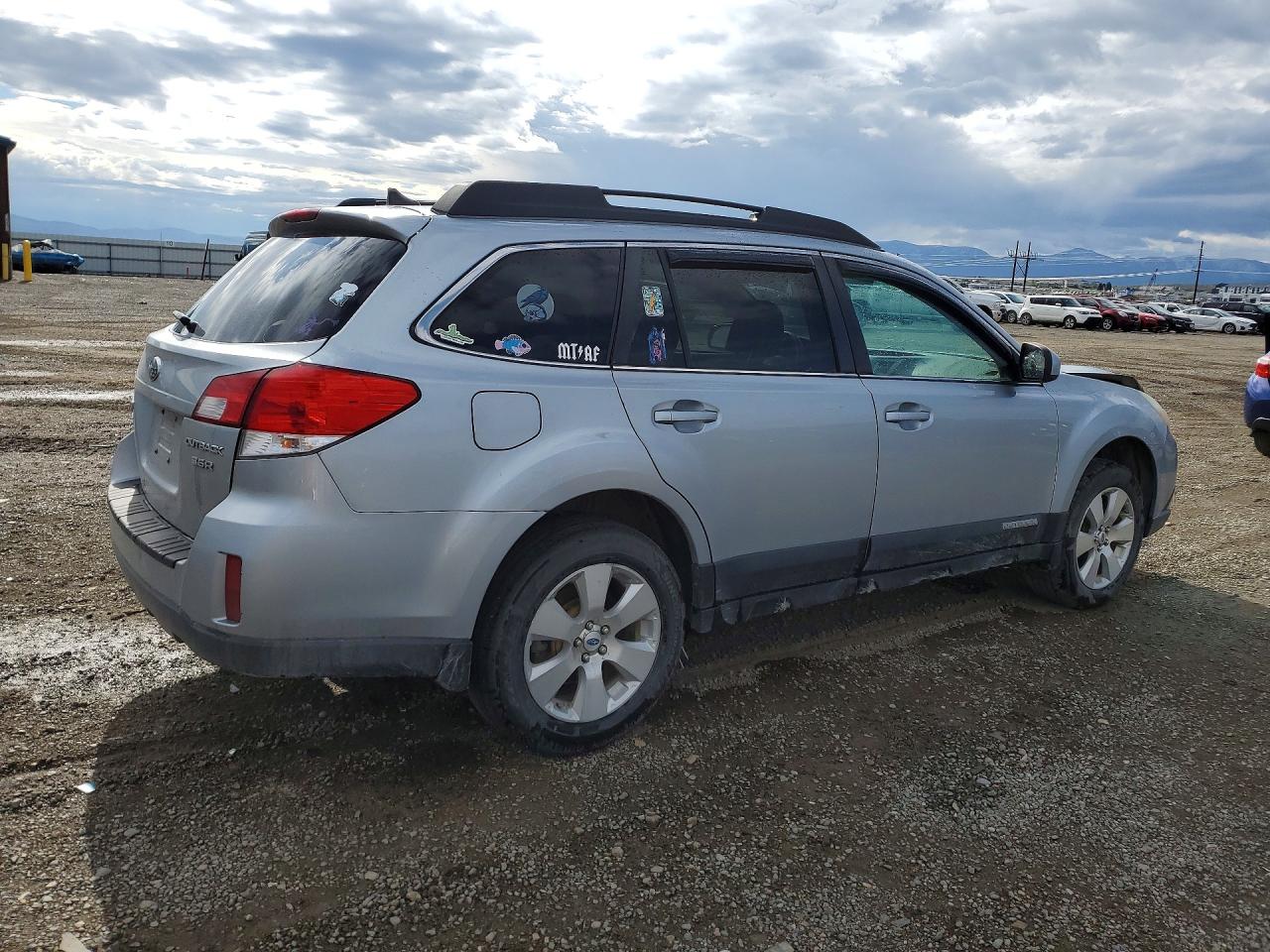 2012 Subaru Outback 3.6r Limited Silver vin: 4S4BRDKCXC2234406