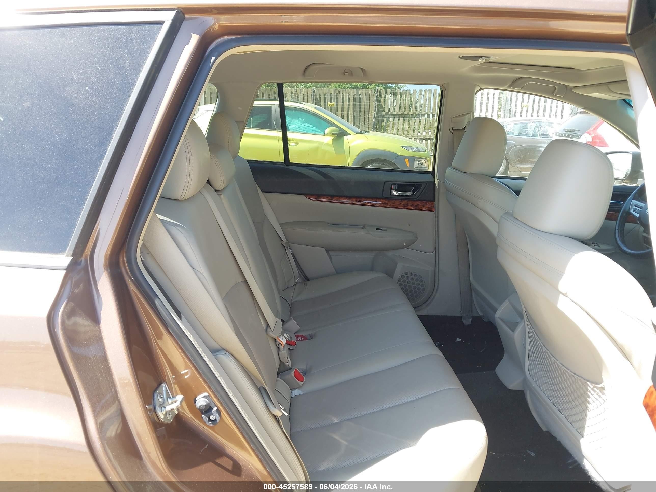 2012 Subaru Outback 3.6r Limited Brown vin: 4S4BRDKCXC2290040