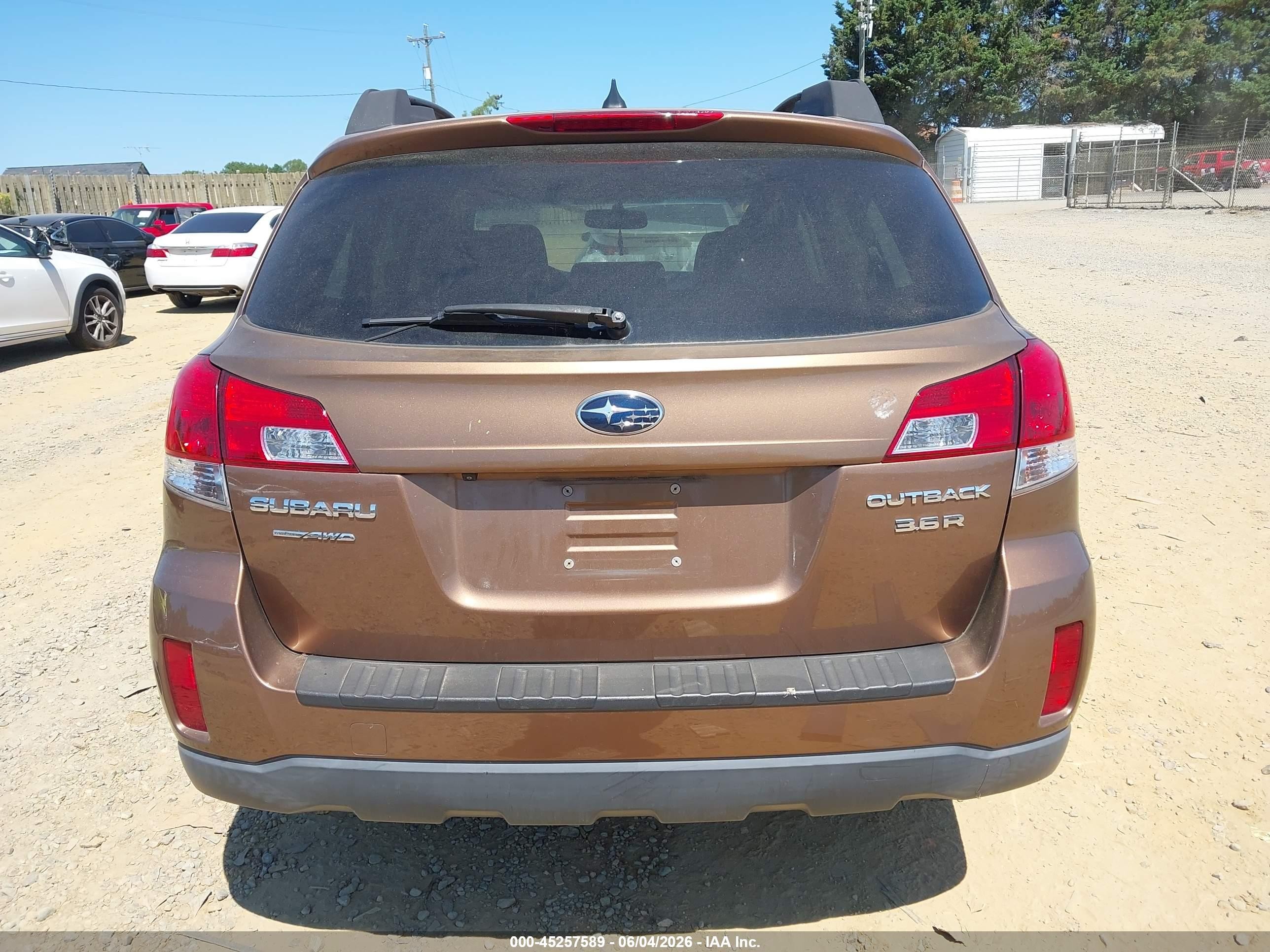 2012 Subaru Outback 3.6r Limited Brown vin: 4S4BRDKCXC2290040