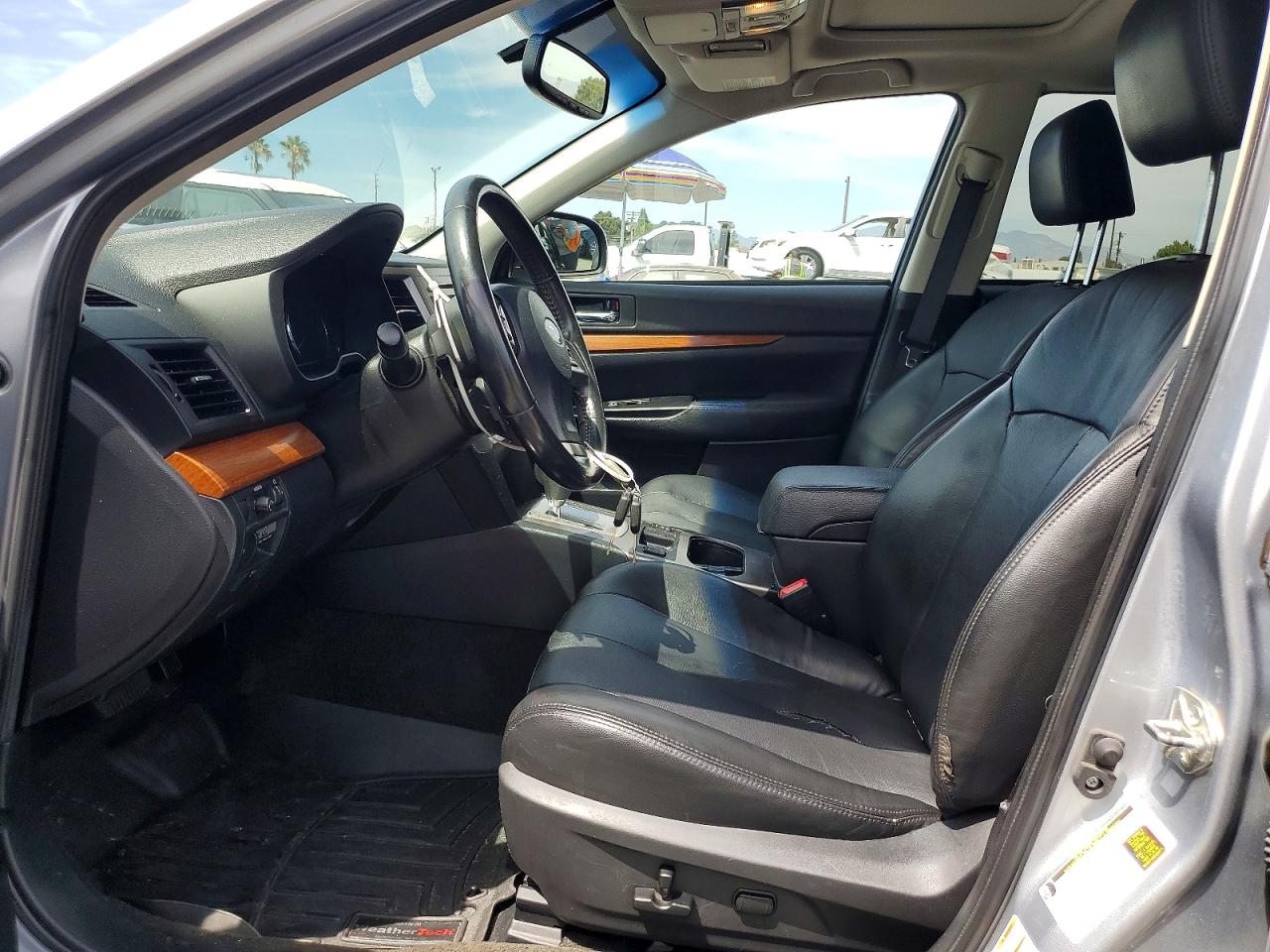 2013 Subaru Outback 3.6r Limited Серебряный vin: 4S4BRDKCXD2293411