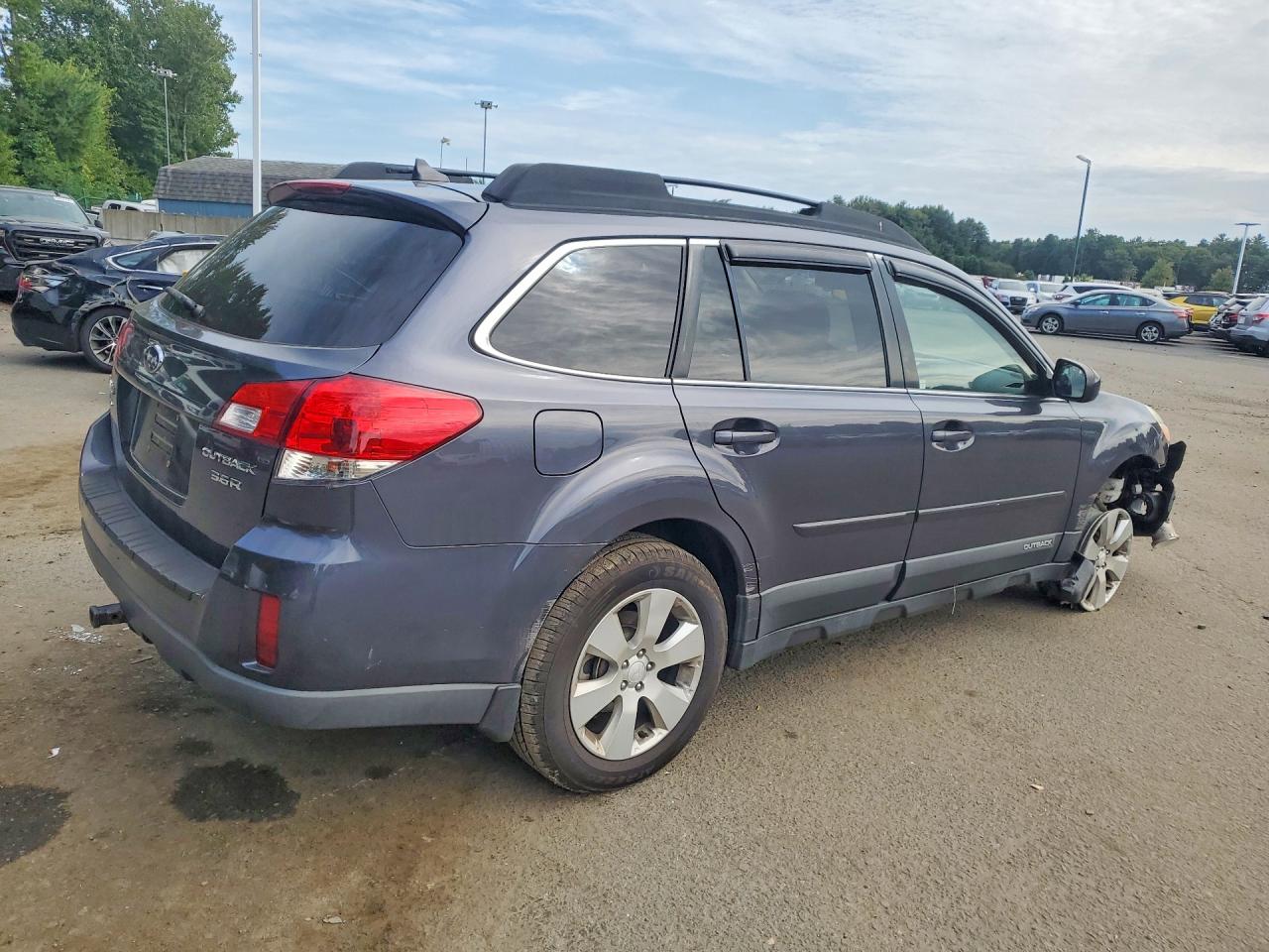 2013 Subaru Outback 3.6r Limited Charcoal vin: 4S4BRDLC0D2264501