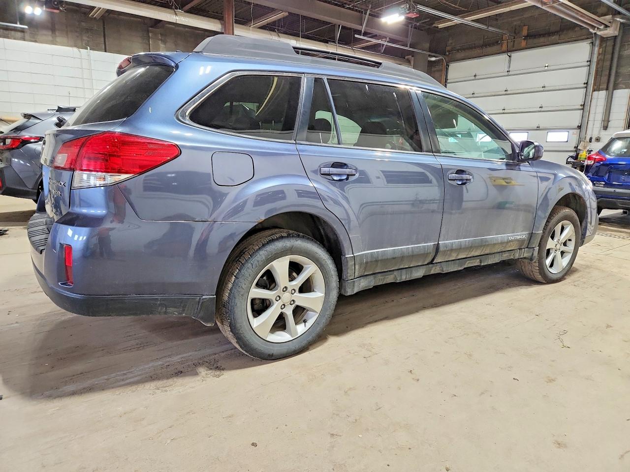 2014 Subaru Outback 3.6r Limited Blue vin: 4S4BRDLC1E2212702