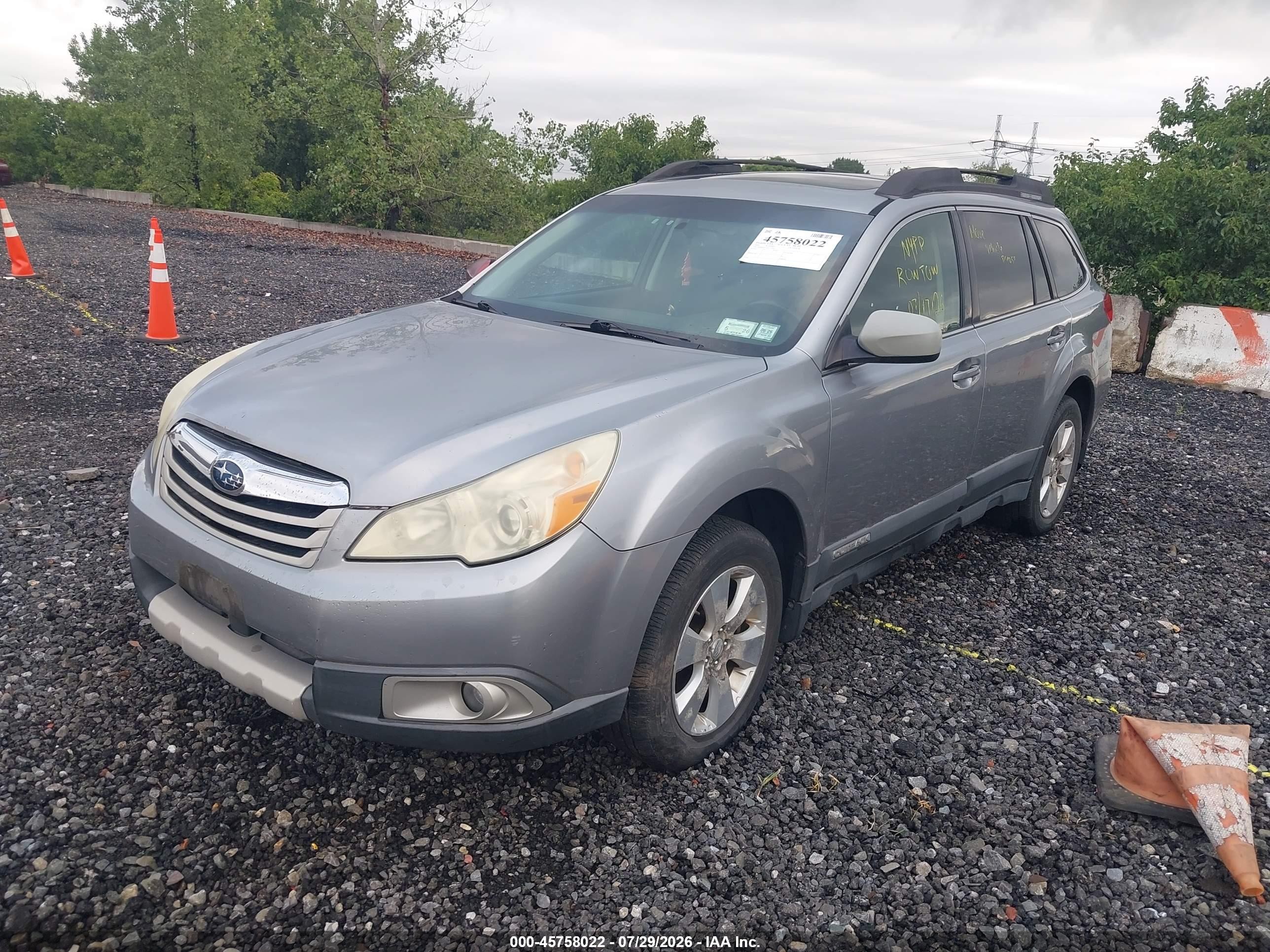 2010 Subaru Outback 3.6r Limited Серебряный vin: 4S4BRDLC2A2375580
