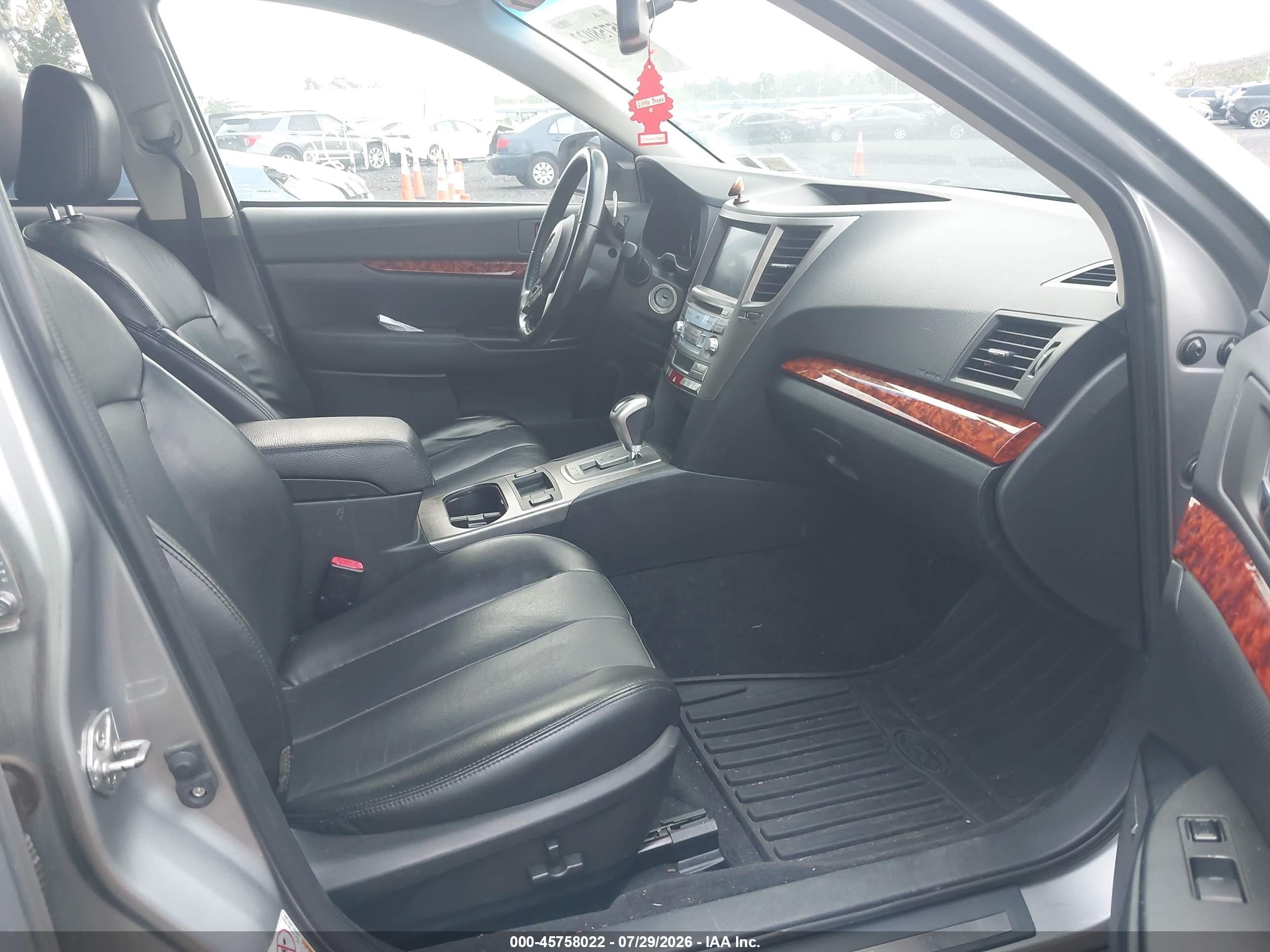 2010 Subaru Outback 3.6r Limited Серебряный vin: 4S4BRDLC2A2375580