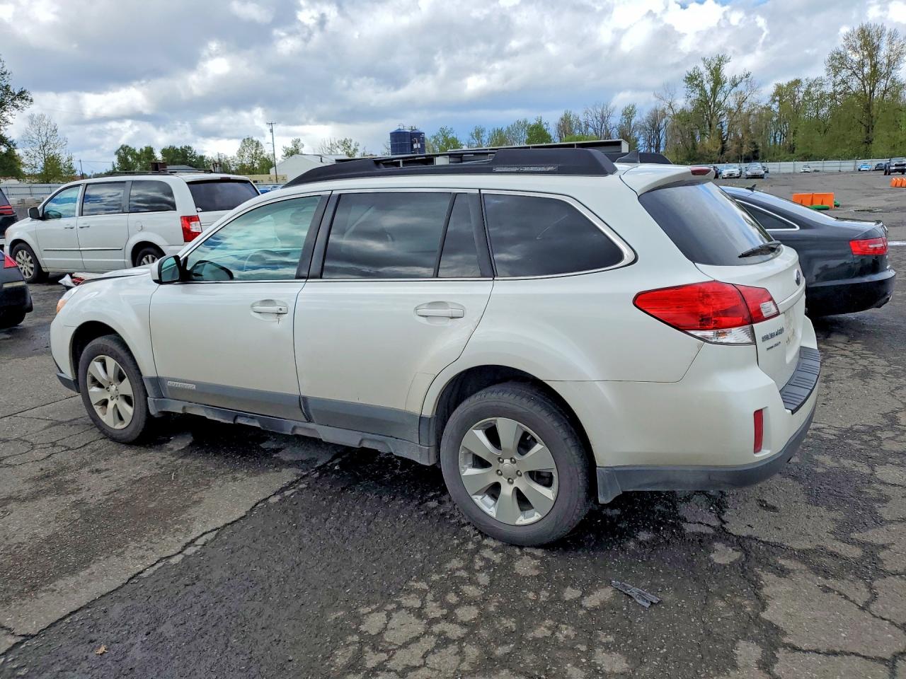 2011 Subaru Outback 3.6r Limited Белый vin: 4S4BRDLC3B2359227