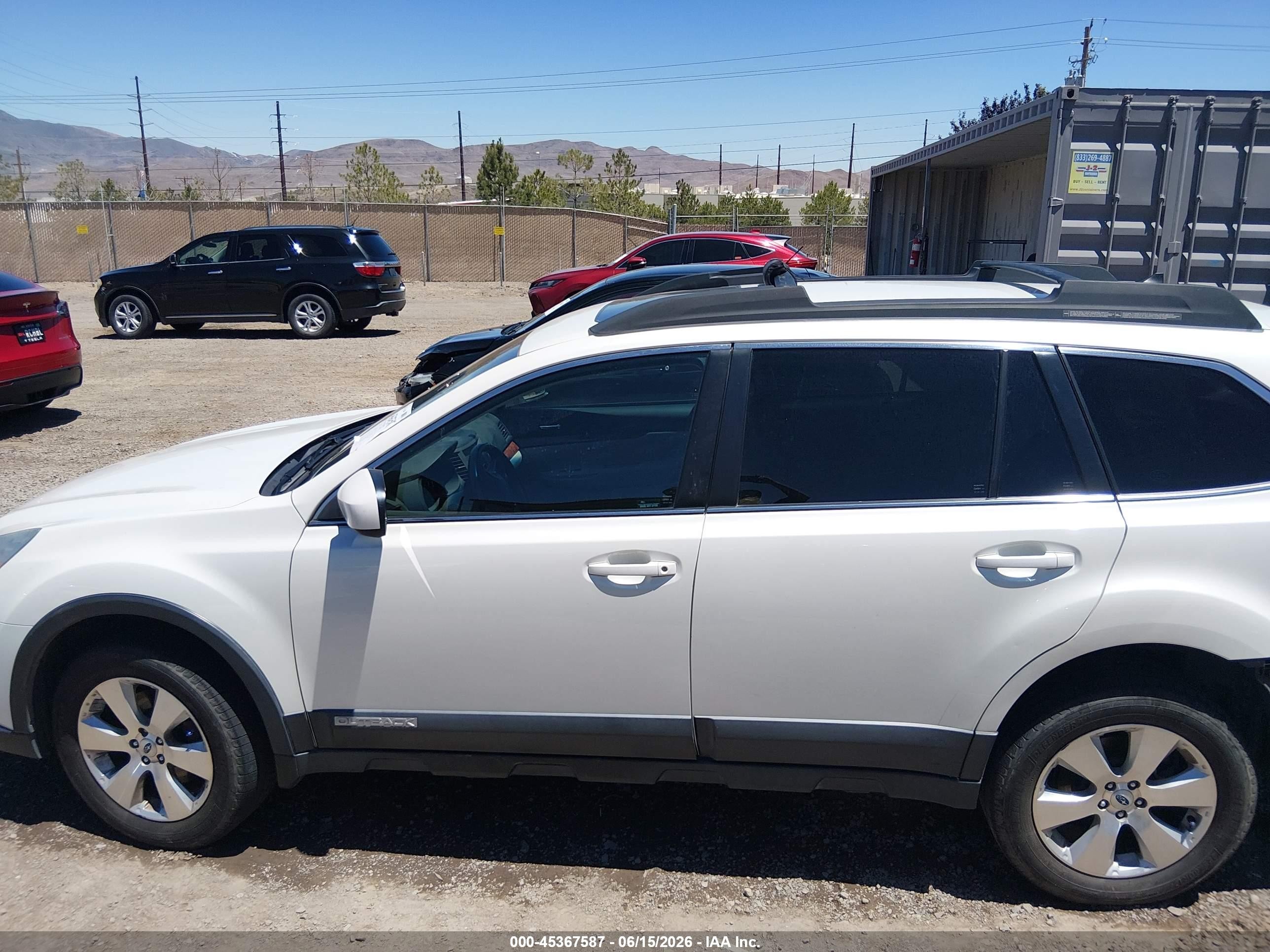 2012 Subaru Outback 3.6r Limited White vin: 4S4BRDLC3C2265561