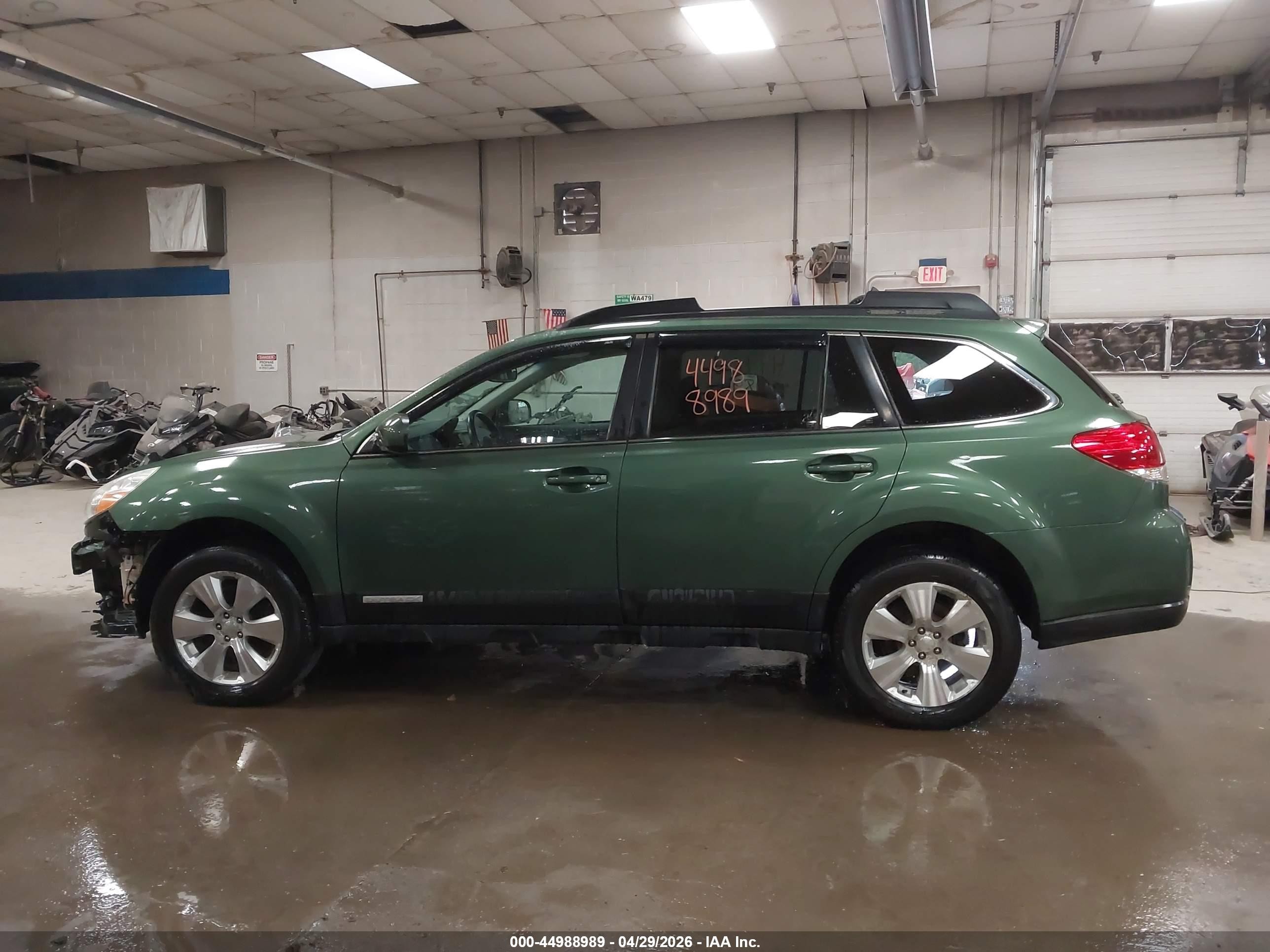 2011 Subaru Outback 3.6r Limited Green vin: 4S4BRDLC4B2395895