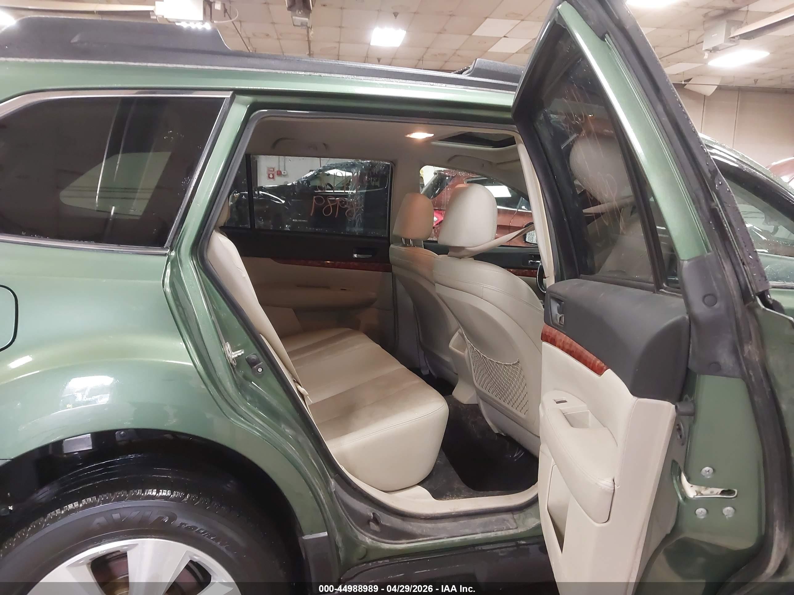 2011 Subaru Outback 3.6r Limited Green vin: 4S4BRDLC4B2395895