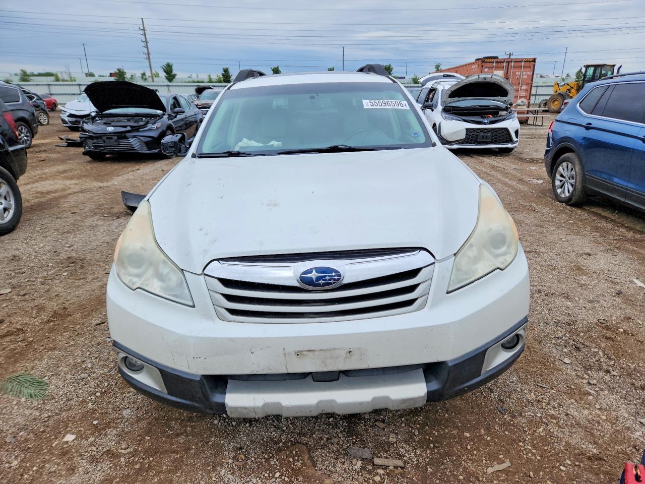 2011 Subaru Outback 3.6r Limited White vin: 4S4BRDLC4B2435649