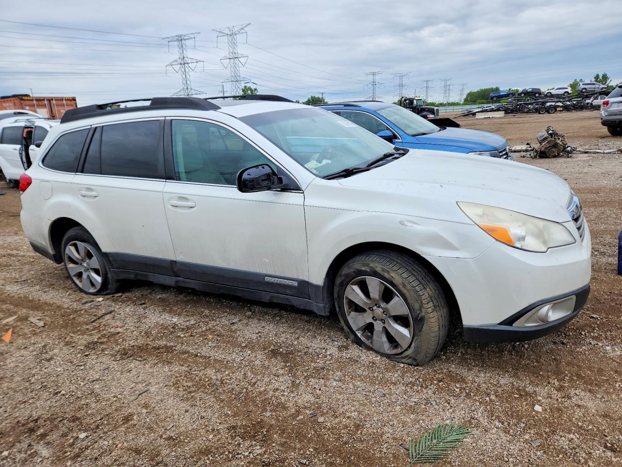 2011 Subaru Outback 3.6r Limited White vin: 4S4BRDLC4B2435649