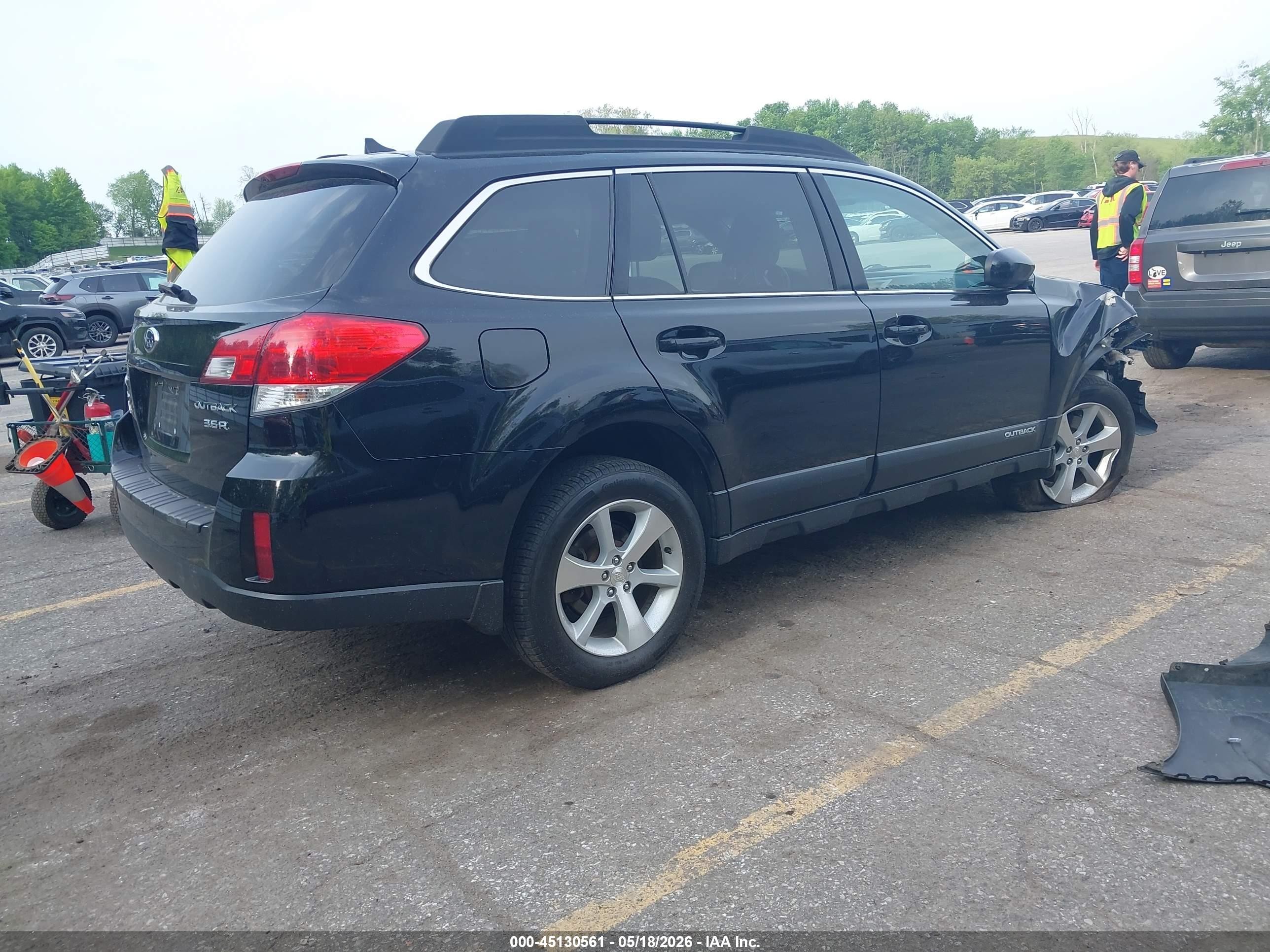 2014 Subaru Outback 3.6r Limited Черный vin: 4S4BRDLC4E2214685