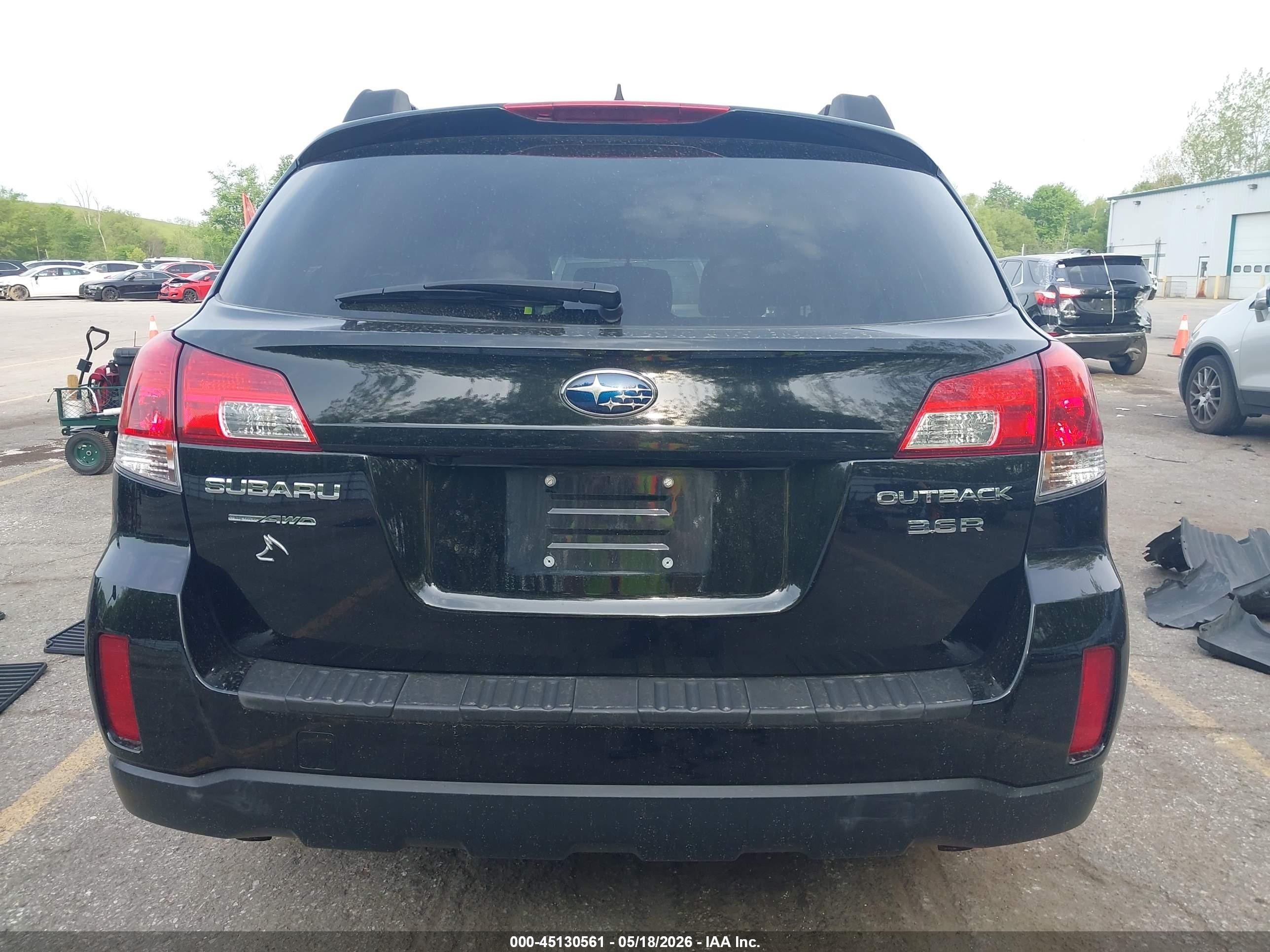 2014 Subaru Outback 3.6r Limited Черный vin: 4S4BRDLC4E2214685