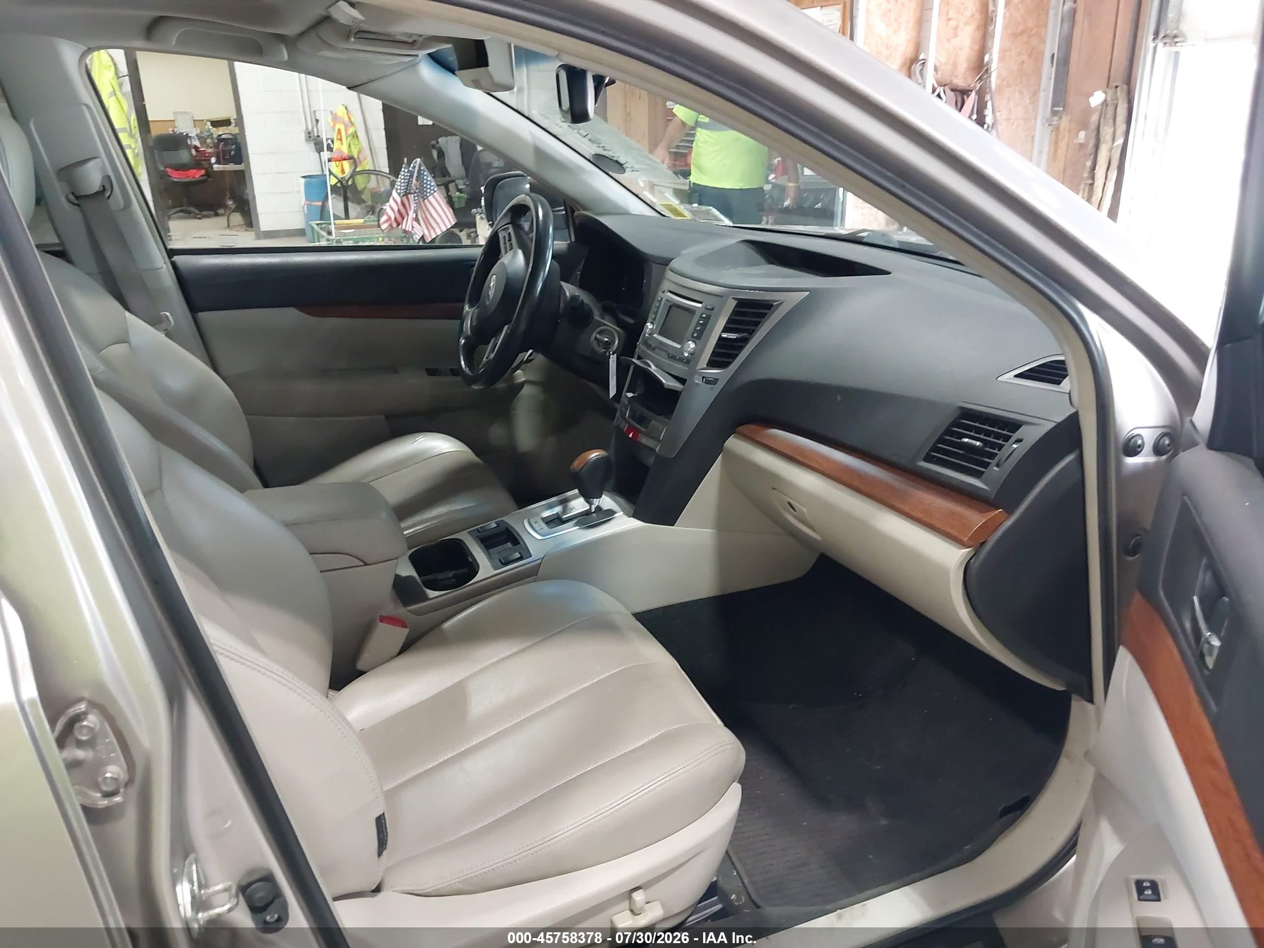 2014 Subaru Outback 3.6r Limited Gray vin: 4S4BRDLC5E2210287