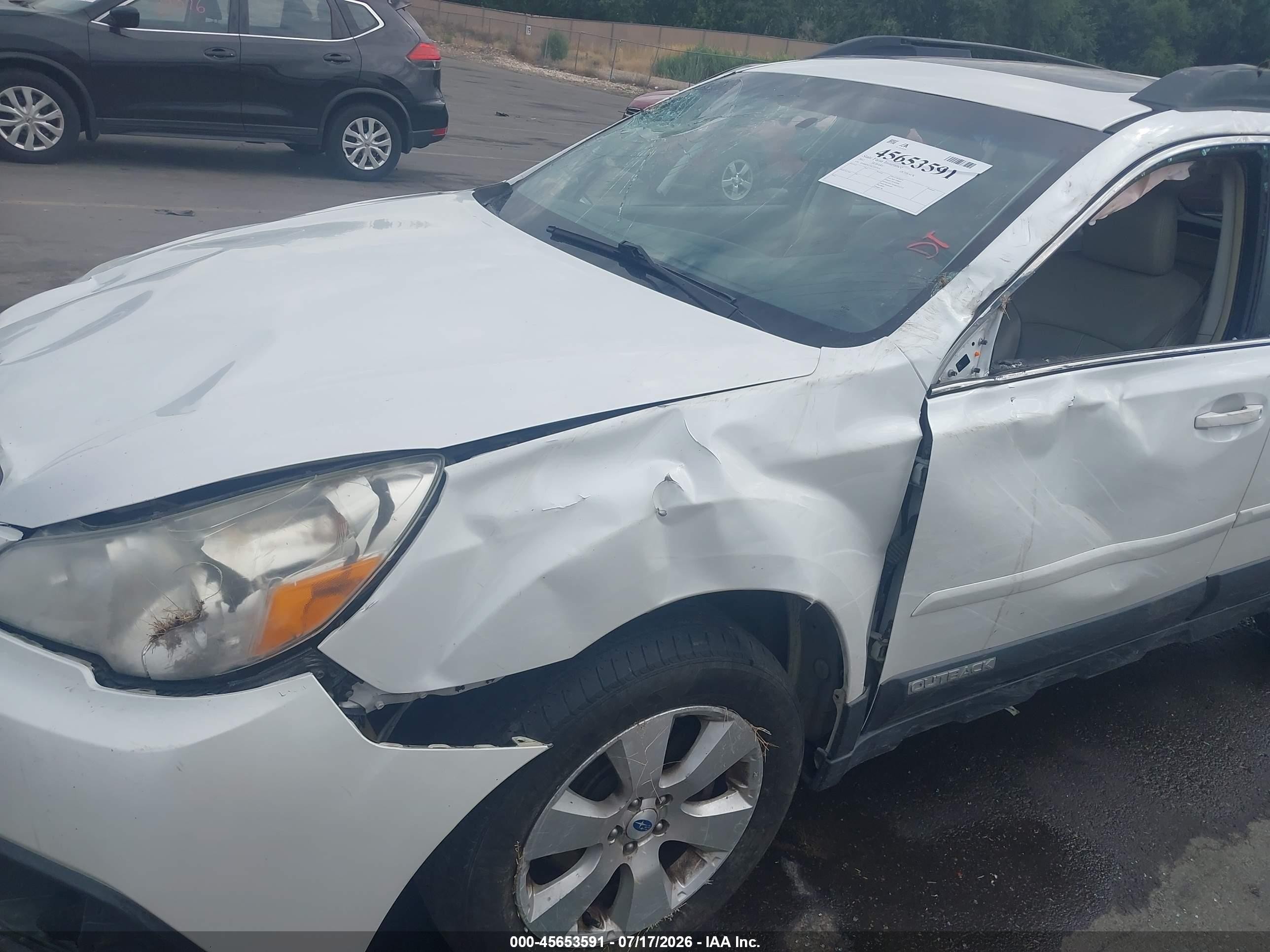 2012 Subaru Outback 3.6r Limited White vin: 4S4BRDLC6C2207914