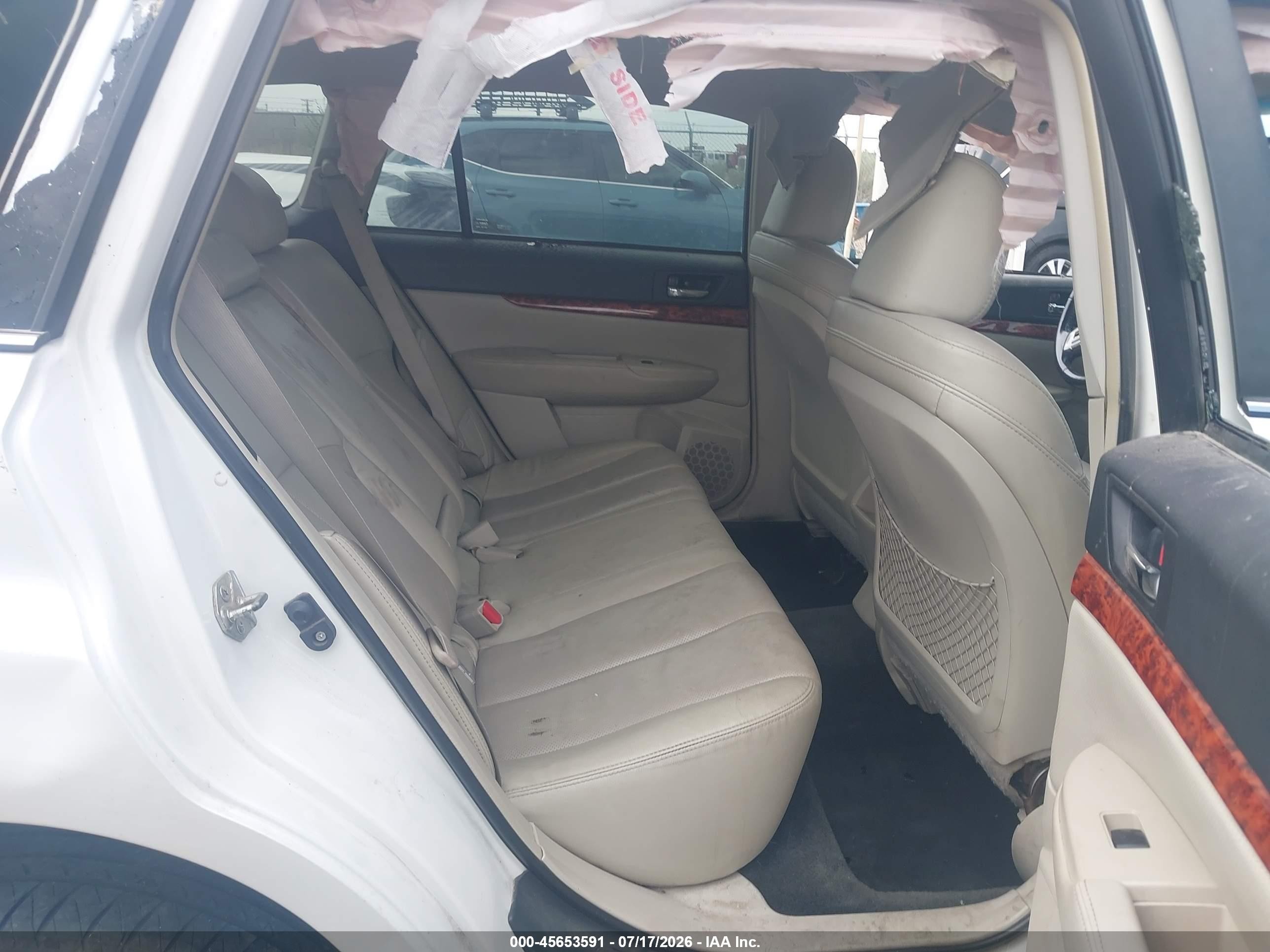 2012 Subaru Outback 3.6r Limited White vin: 4S4BRDLC6C2207914