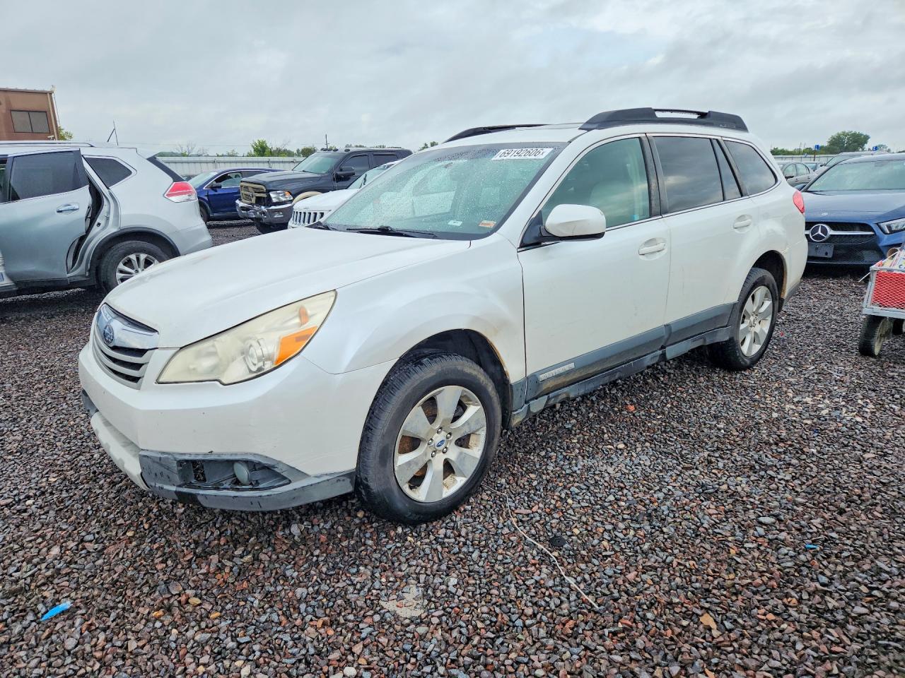 2012 Subaru Outback 3.6r Limited Two Tone vin: 4S4BRDLC6C2254490