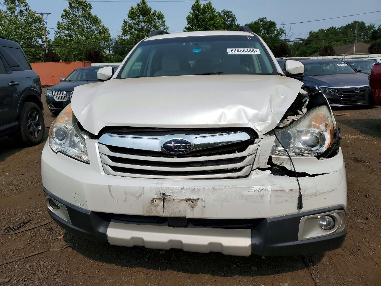 2011 Subaru Outback 3.6r Limited White vin: 4S4BRDLC8B2323100