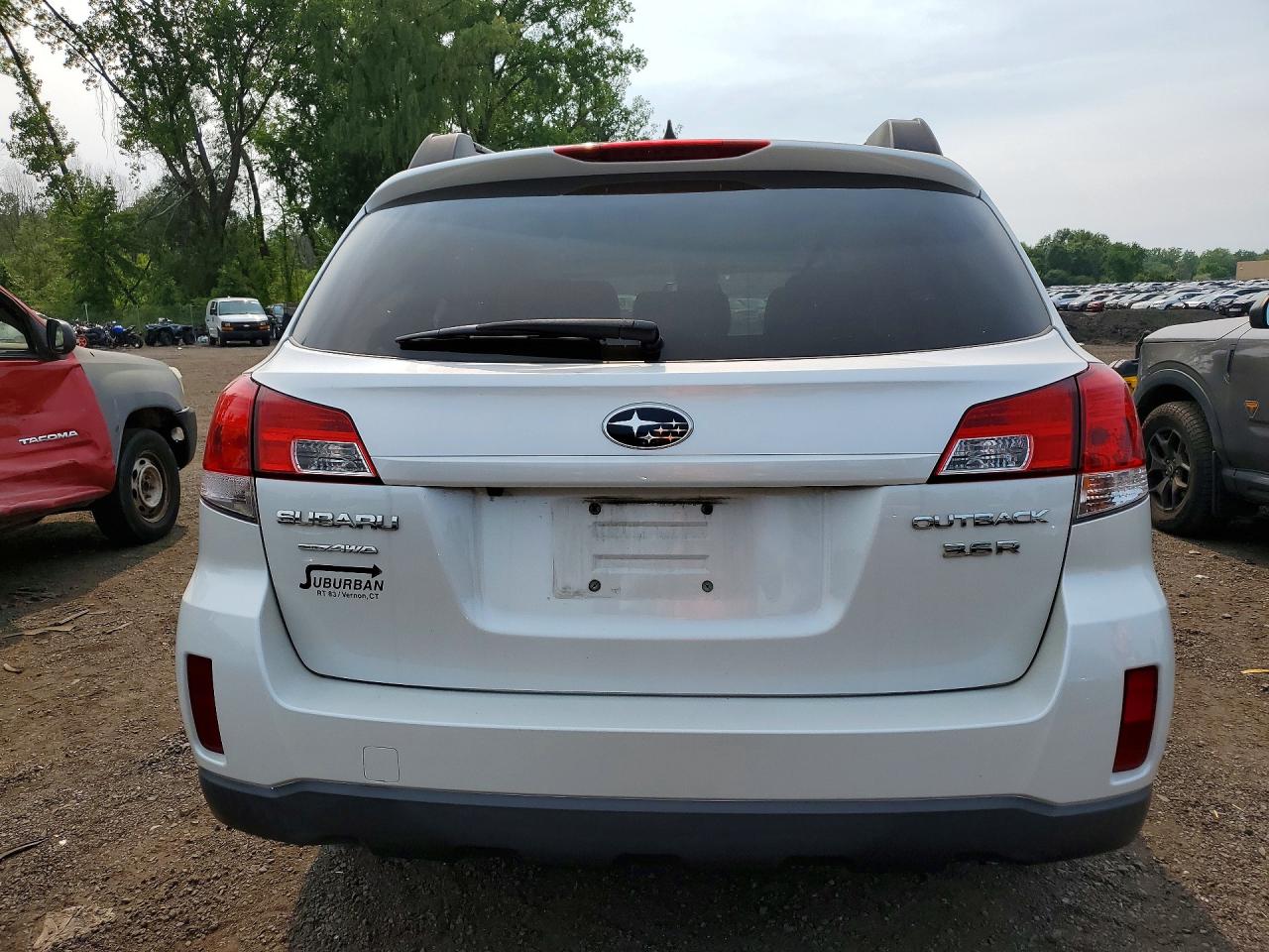 2011 Subaru Outback 3.6r Limited White vin: 4S4BRDLC8B2323100