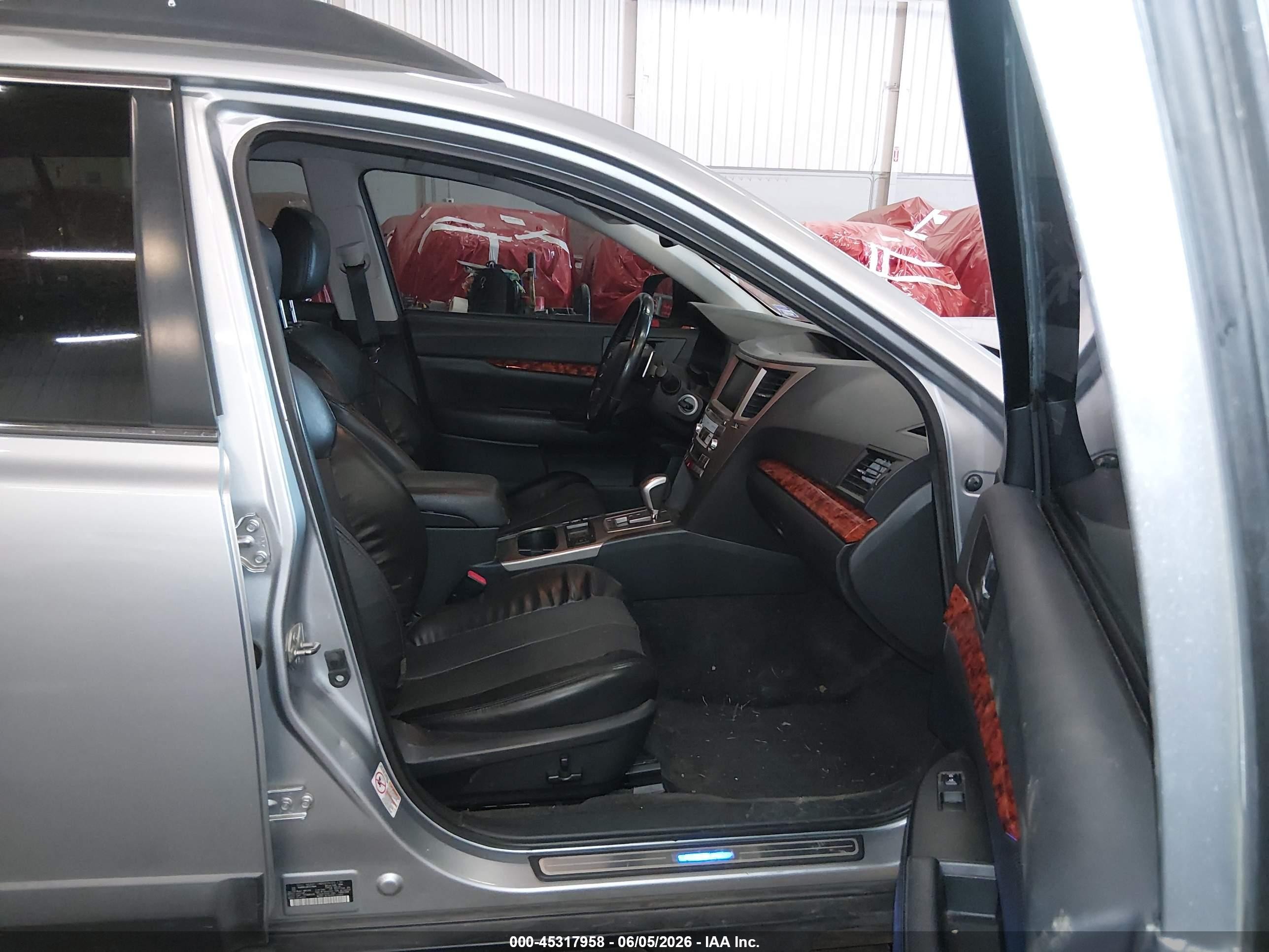 2012 Subaru Outback 3.6r Limited Silver vin: 4S4BRDLC8C2219868