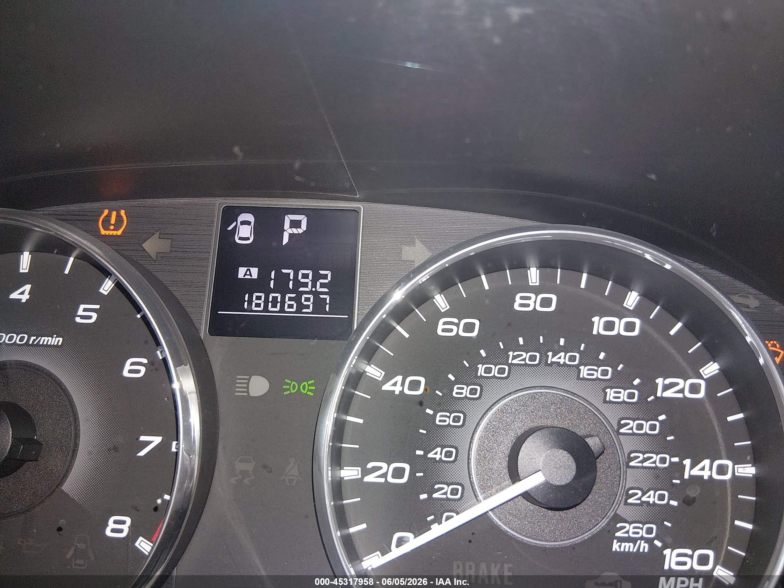 2012 Subaru Outback 3.6r Limited Silver vin: 4S4BRDLC8C2219868