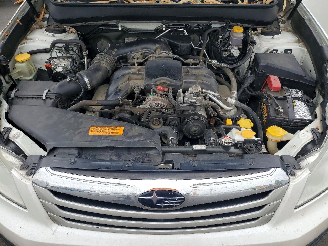 2012 Subaru Outback 3.6r Limited Белый vin: 4S4BRDLC8C2292691