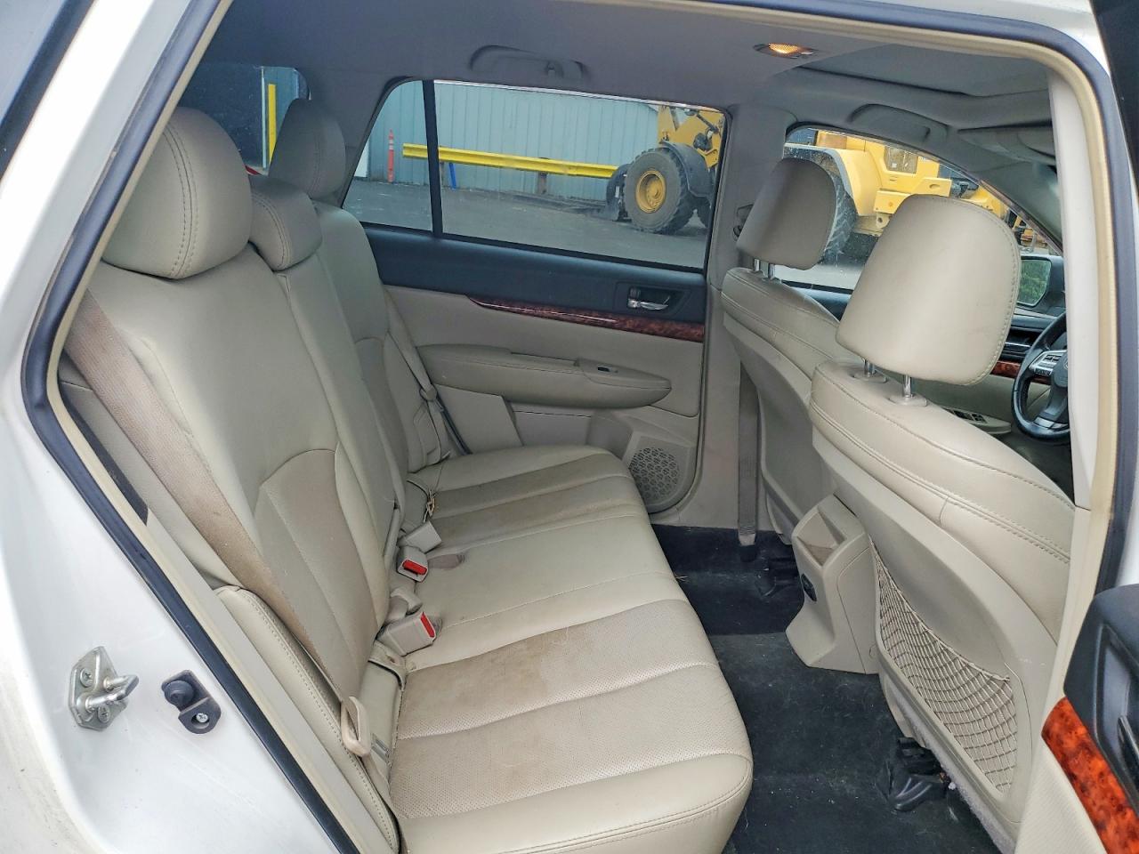 2012 Subaru Outback 3.6r Limited Белый vin: 4S4BRDLC8C2292691