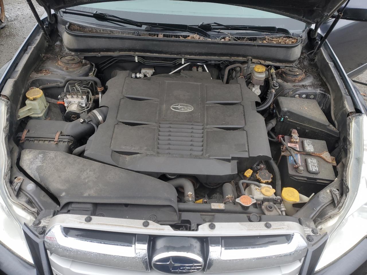 2013 Subaru Outback 3.6r Limited Gray vin: 4S4BRDLC8D2210220