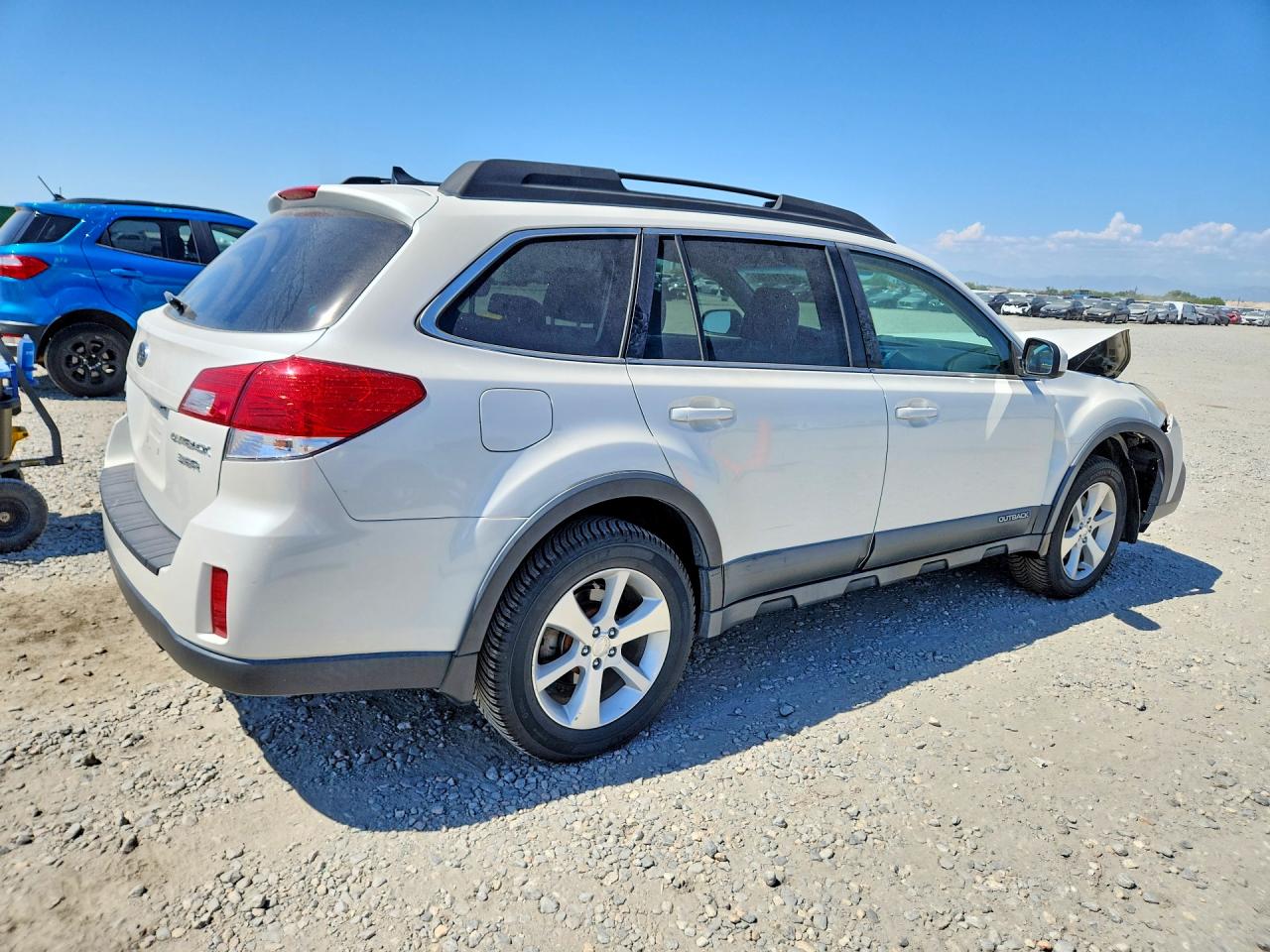 2013 Subaru Outback 3.6r Limited White vin: 4S4BRDLC9D2323772