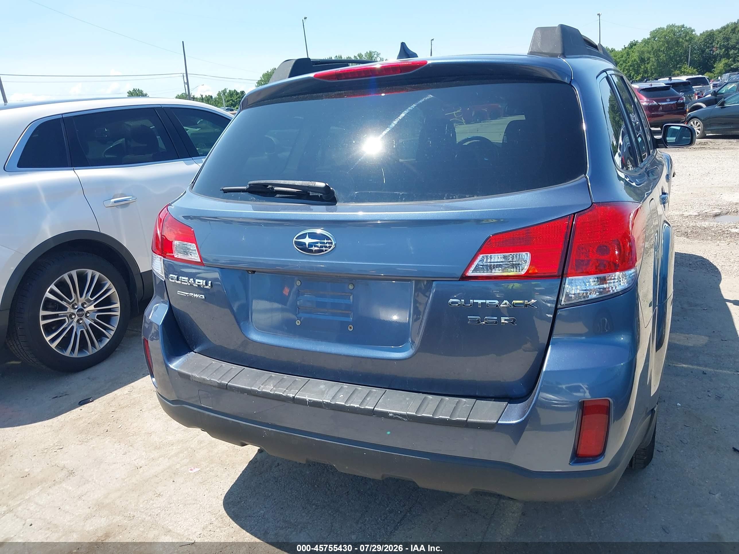 2014 Subaru Outback 3.6r Limited Blue vin: 4S4BRDLC9E2202550