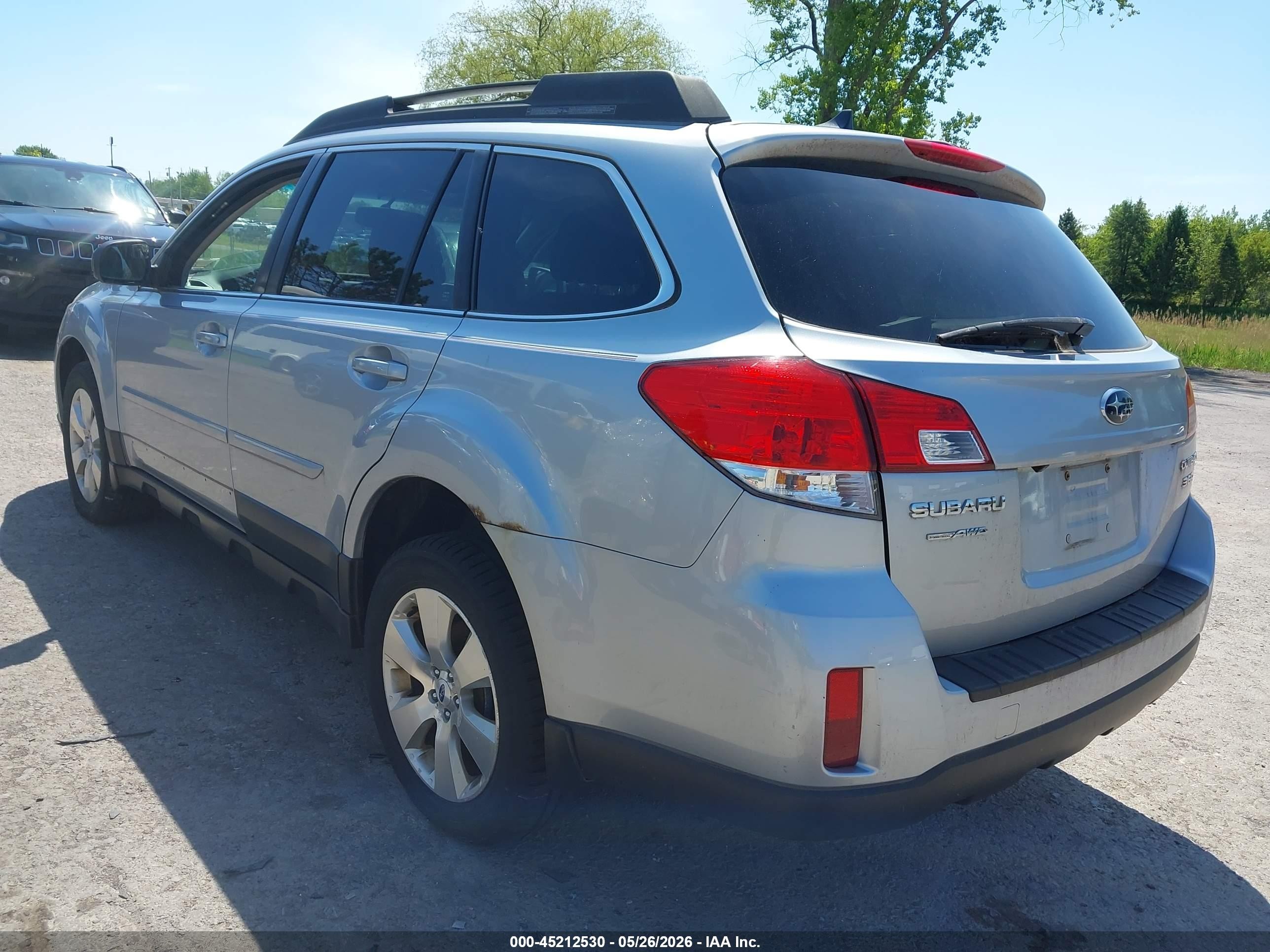 2012 Subaru Outback 3.6r Limited Silver vin: 4S4BRDLCXC2249342