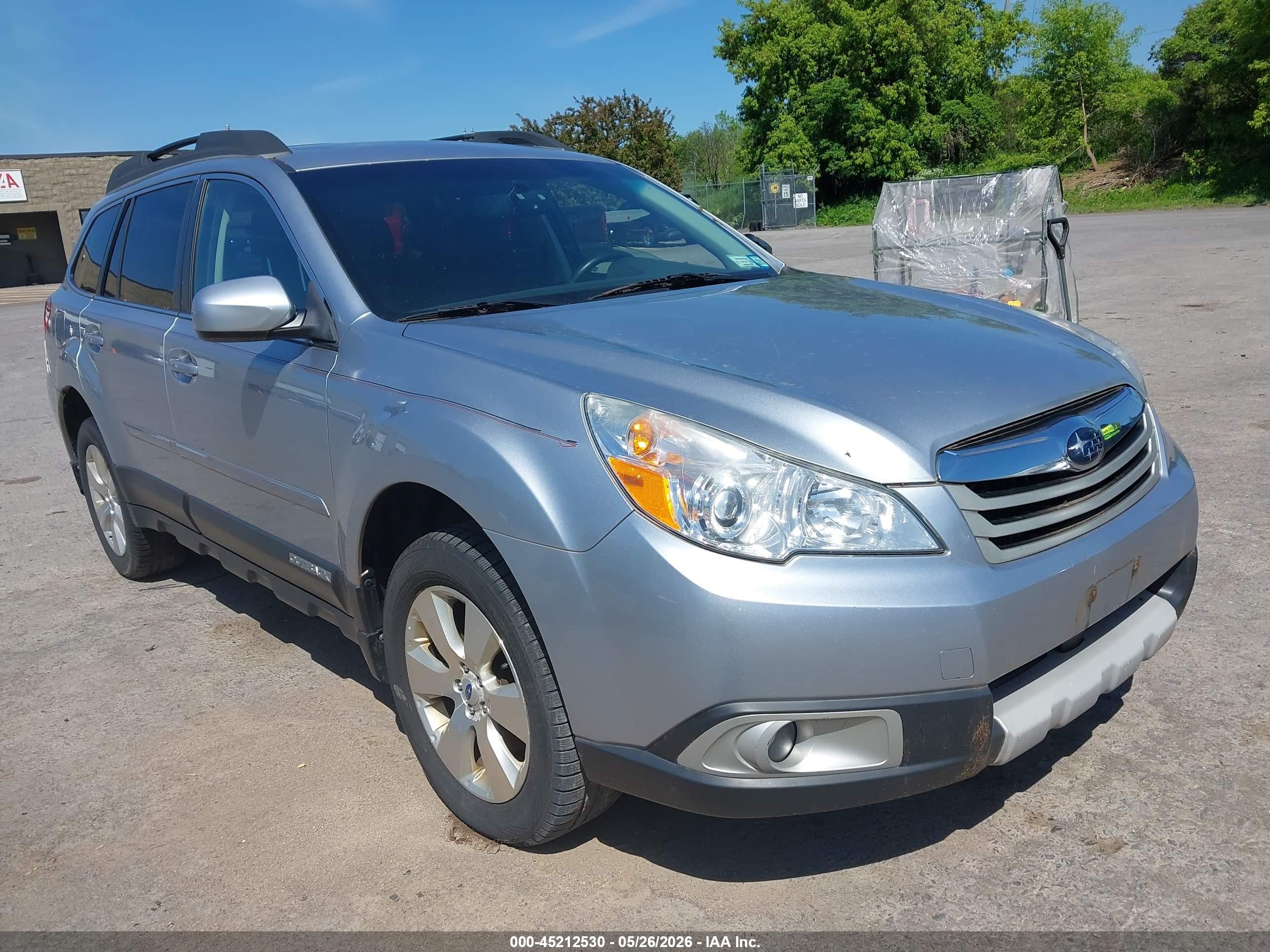 2012 Subaru Outback 3.6r Limited Silver vin: 4S4BRDLCXC2249342