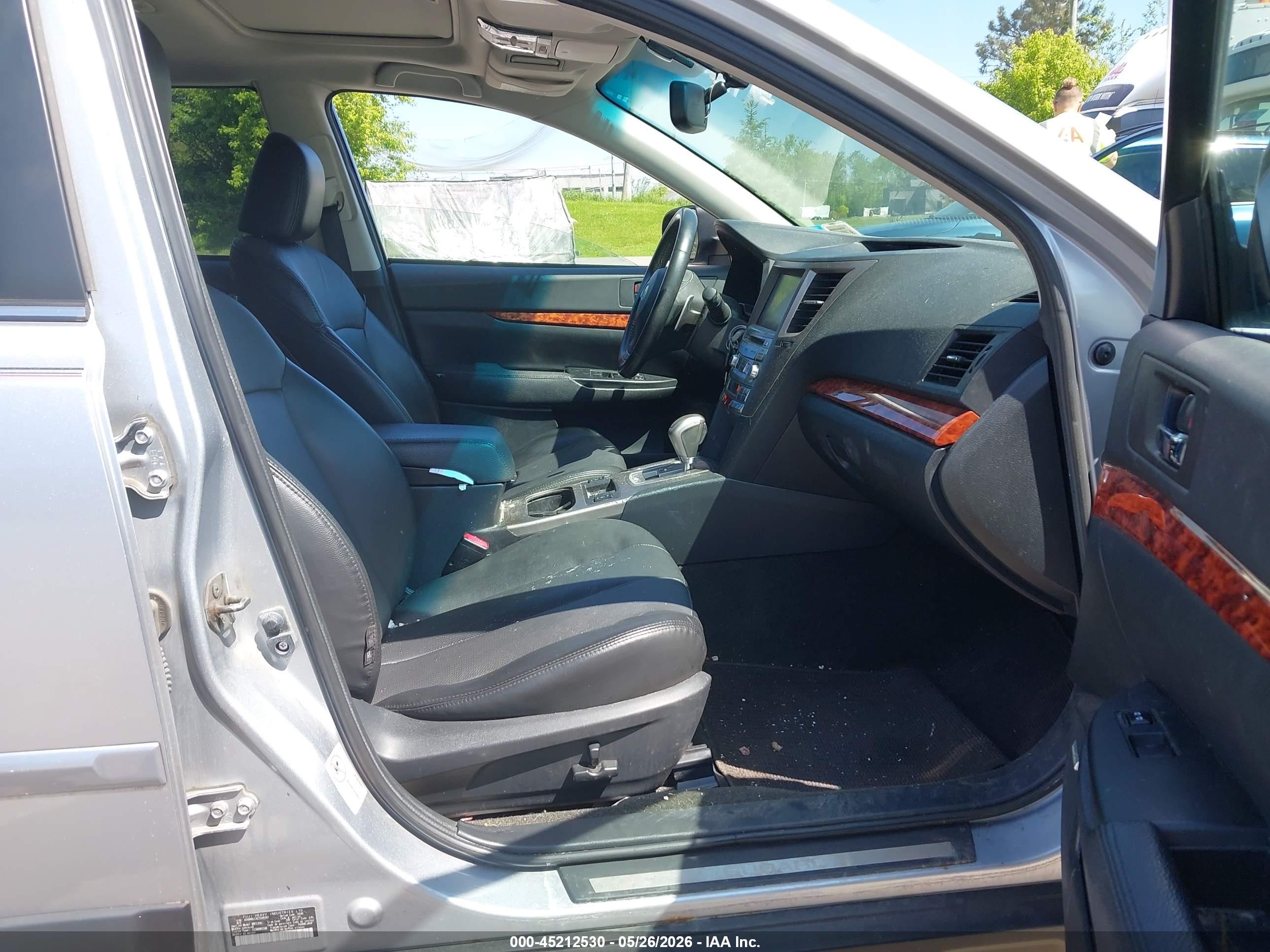 2012 Subaru Outback 3.6r Limited Silver vin: 4S4BRDLCXC2249342