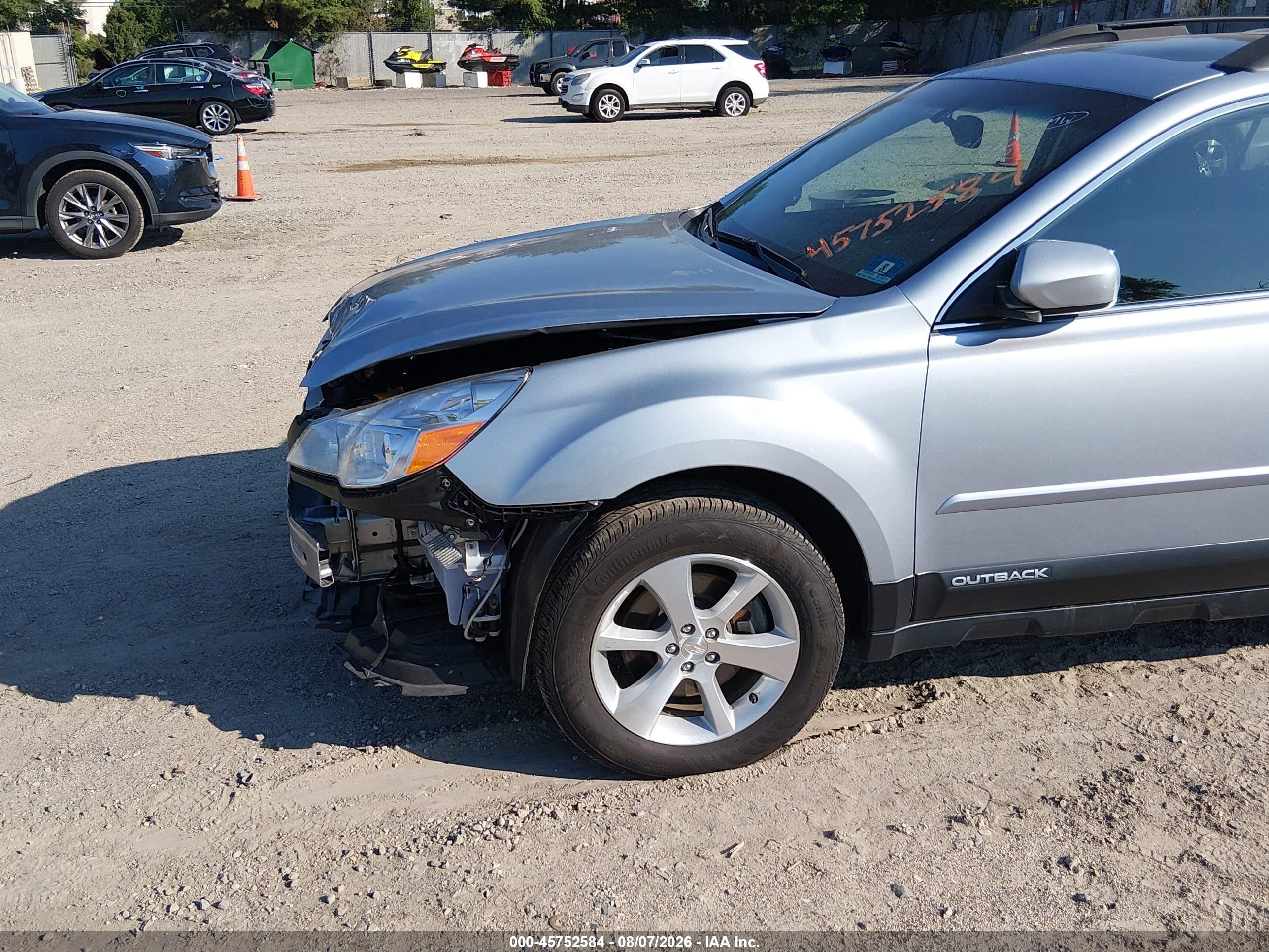 2014 Subaru Outback 3.6r Limited Silver vin: 4S4BRDLCXE2312362