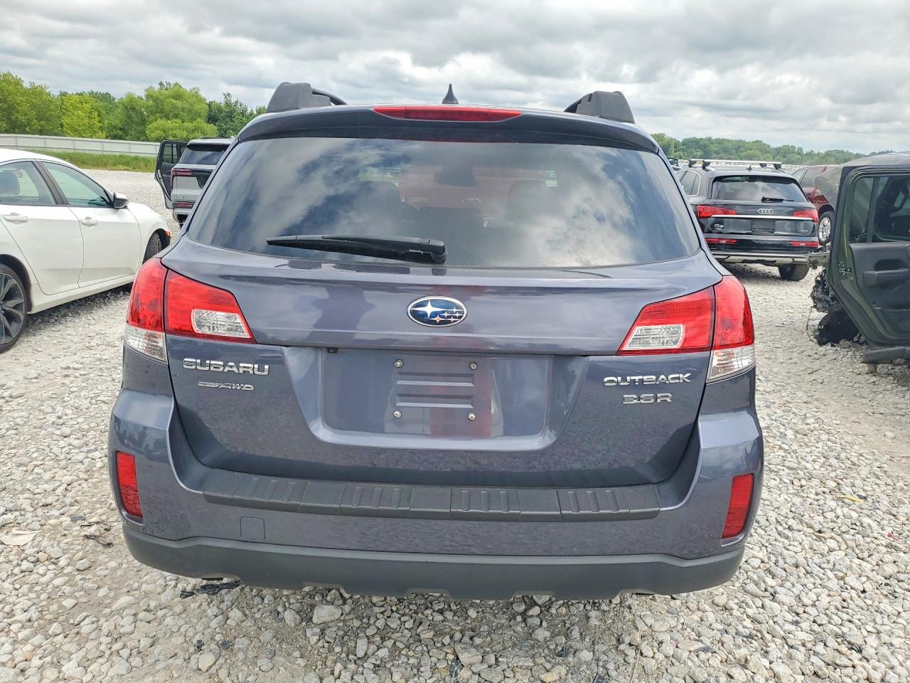 2014 Subaru Outback 3.6r Limited Blue vin: 4S4BRDMC6E2209549