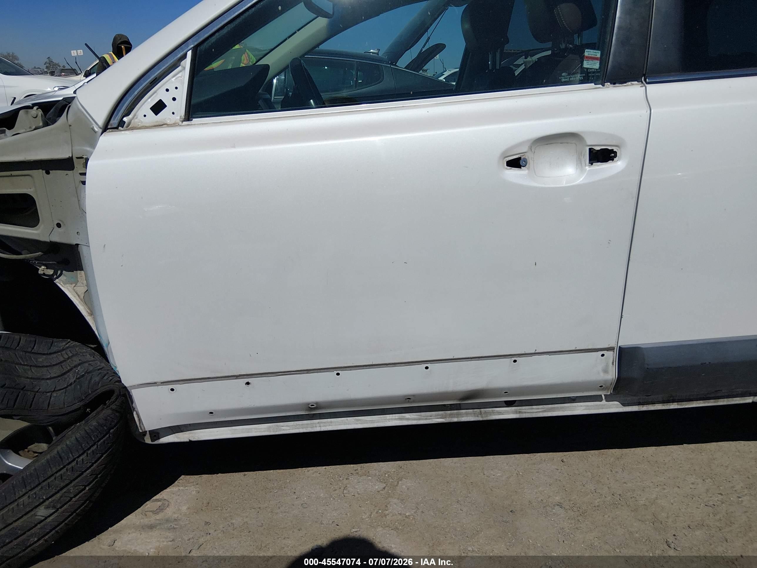 2014 Subaru Outback 3.6r Limited White vin: 4S4BRDPC4E2273004